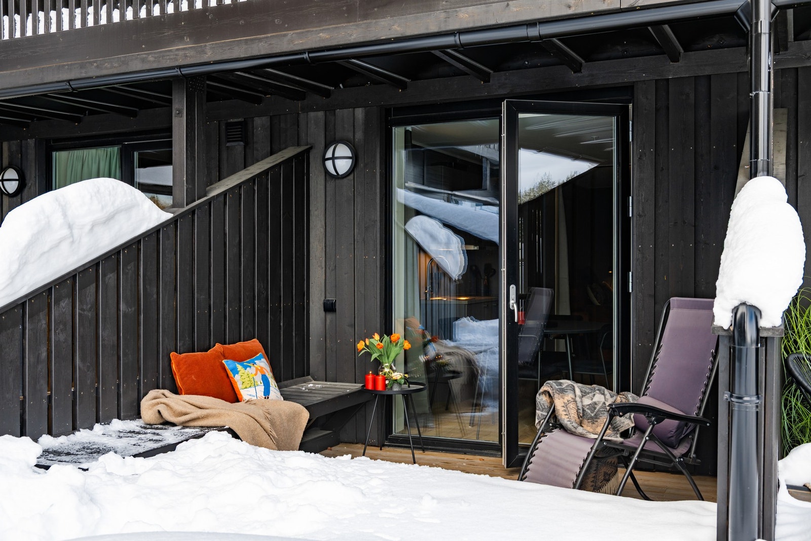 Koselig uteplass - perfekt for påskesolen Galleribilde