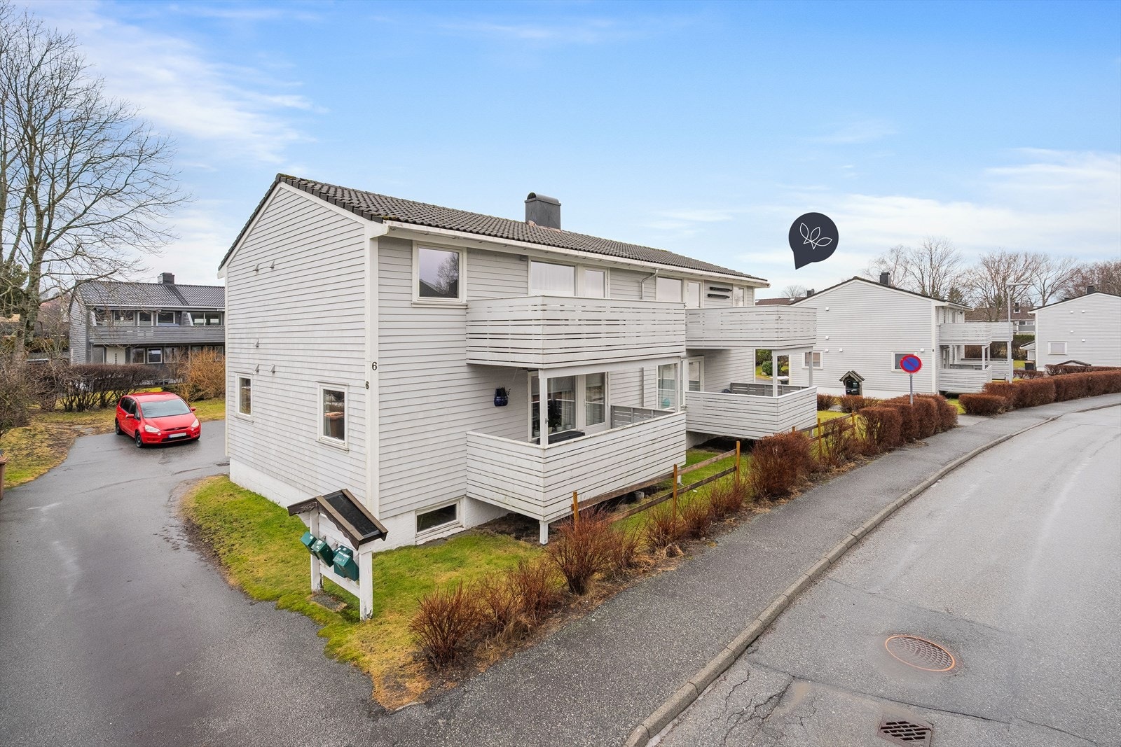 Dette er en fin 3-romsleilighet med gode lysforhold, innholdsrik planløsning og romslig areal. Galleribilde