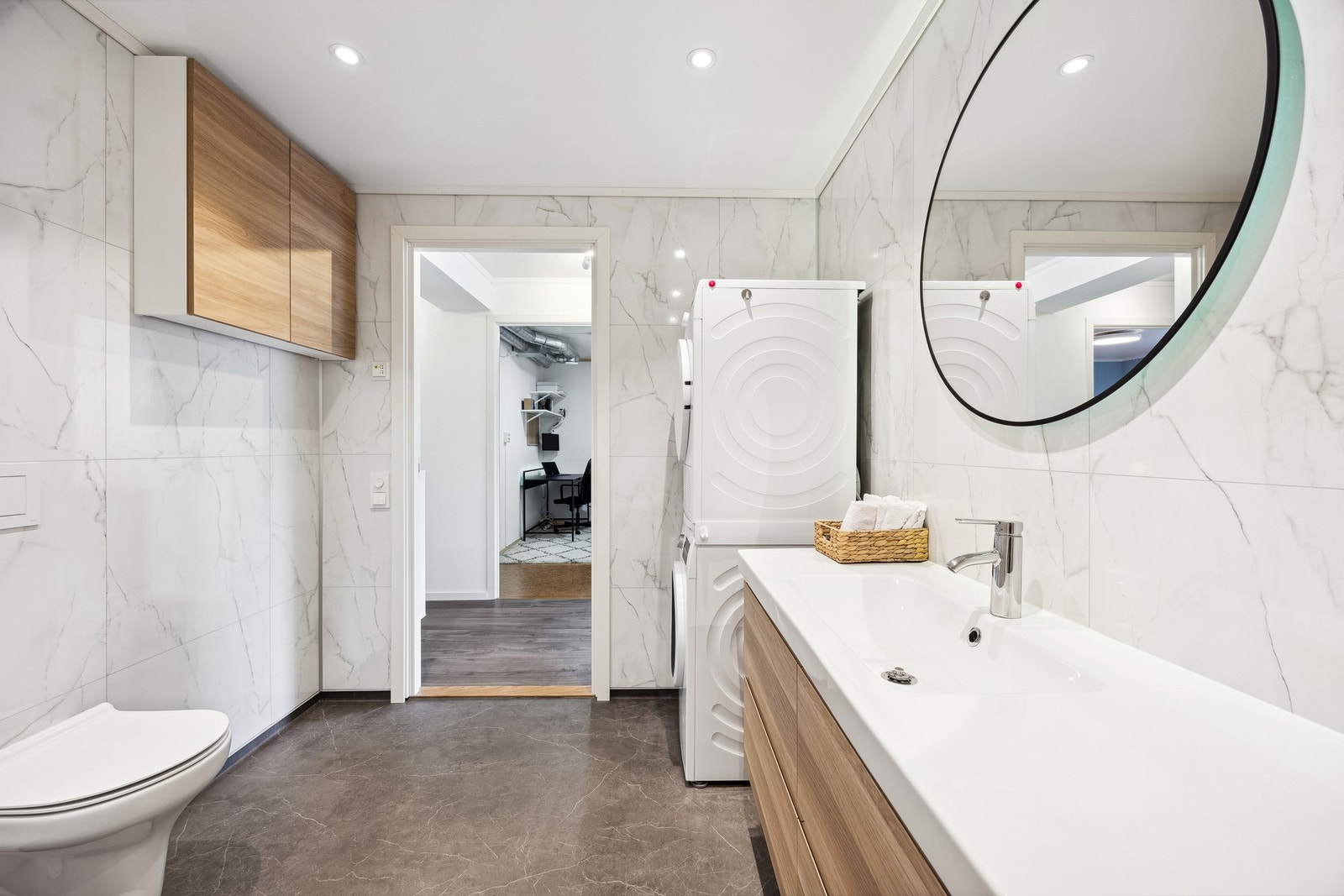 Badet har elektrisk gulvvarme Galleribilde