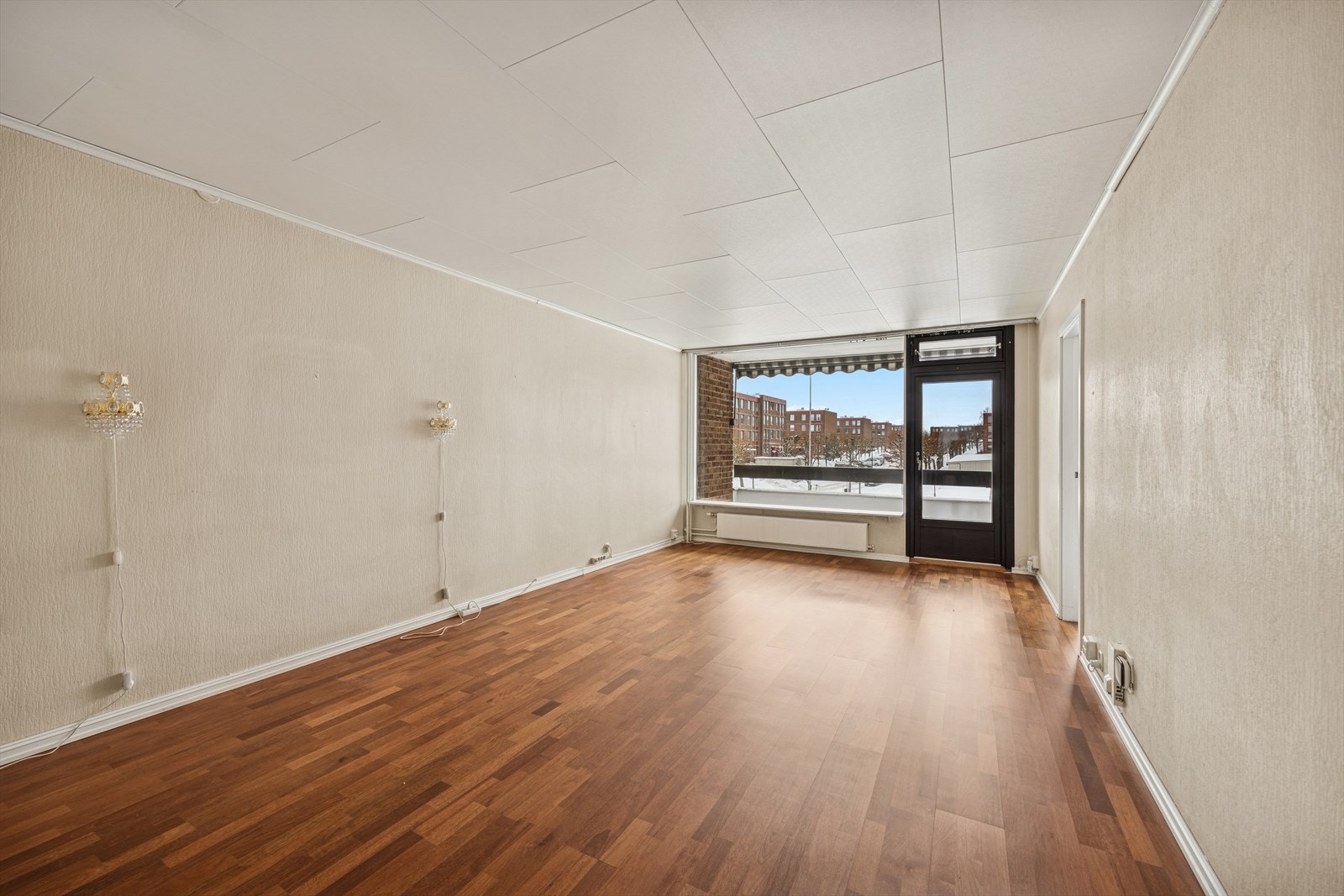 Adnan Nabi v/DNB Eiendom presenterer Linderudveien 19! Galleribilde