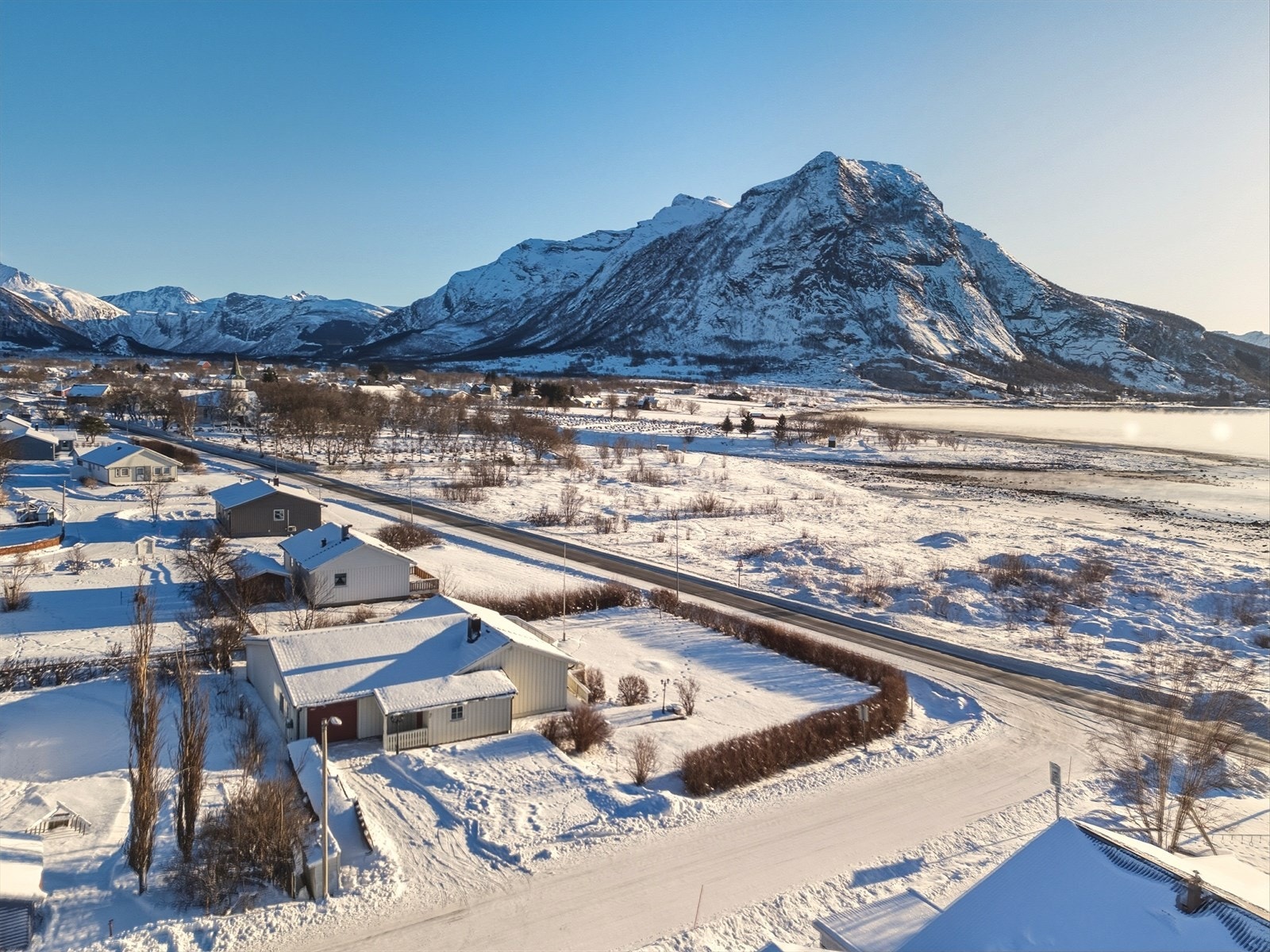 Boligområde har flott beliggenhet og utsikt mot fjellene Galleribilde