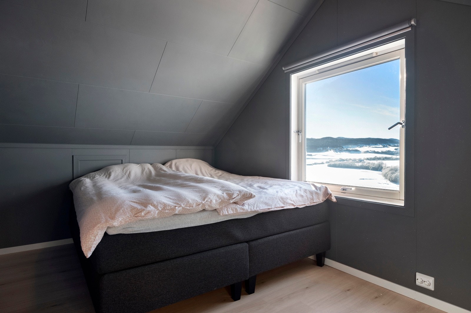 I 2 etasje er det etablert 3 soverom. Galleribilde