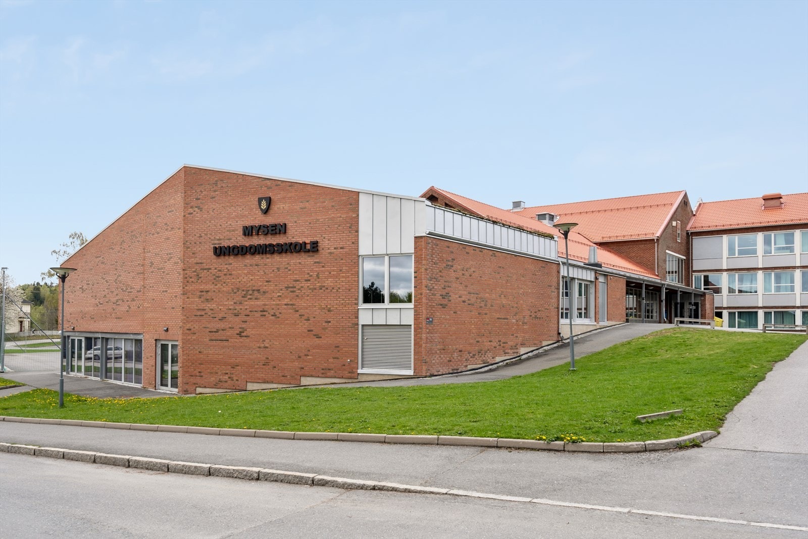 Mysen ungdomsskole har 387 elever fra 8. til 10. klasse. Galleribilde