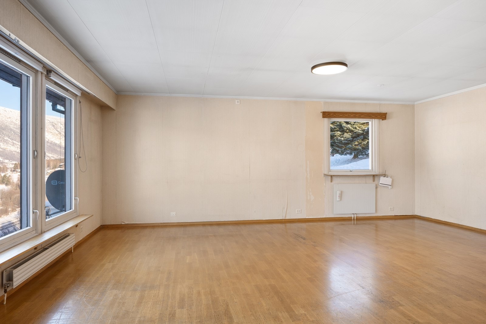 De lyse overflatene gir en åpen romfølelse. Galleribilde