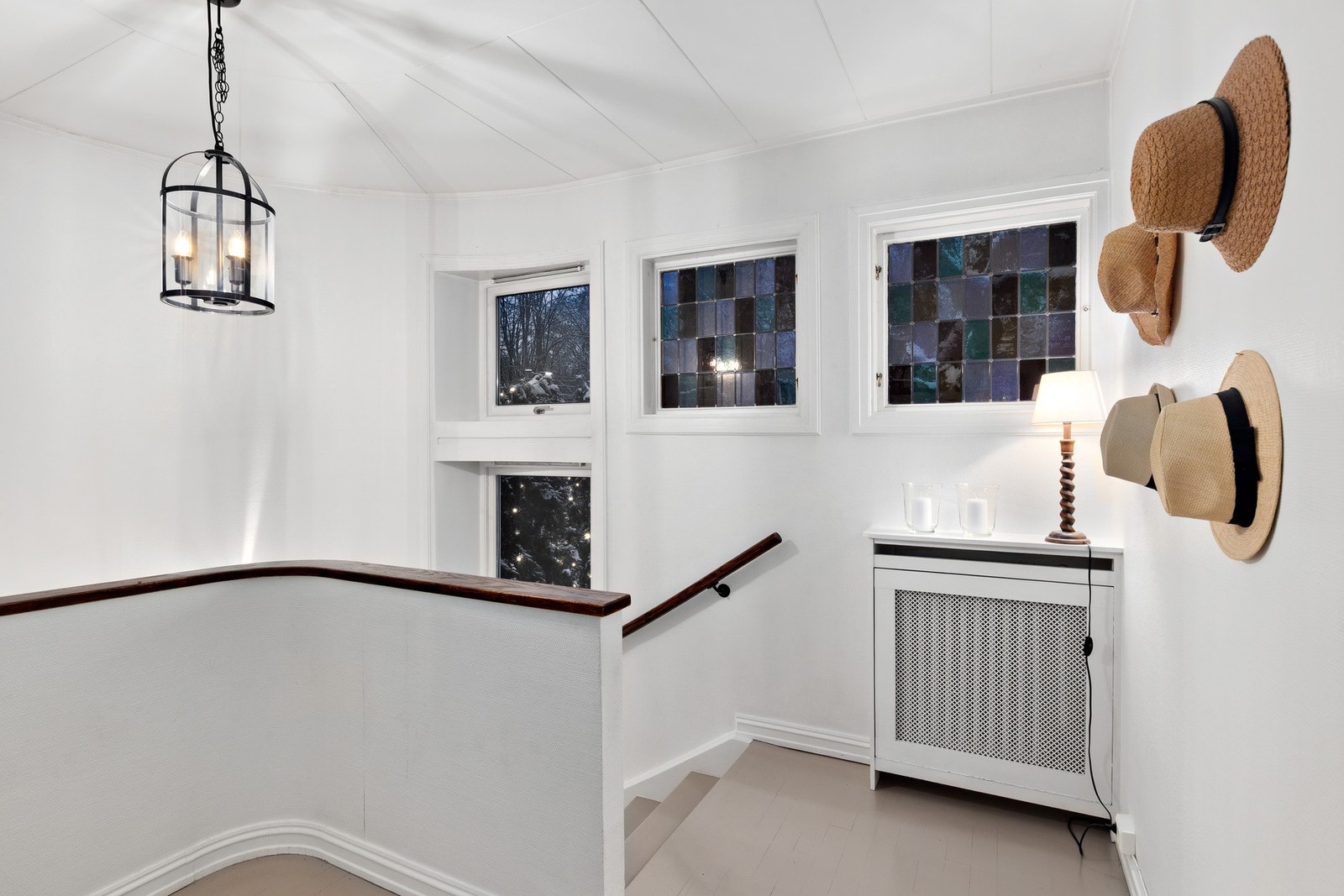 Hall 2. etasje. Galleribilde