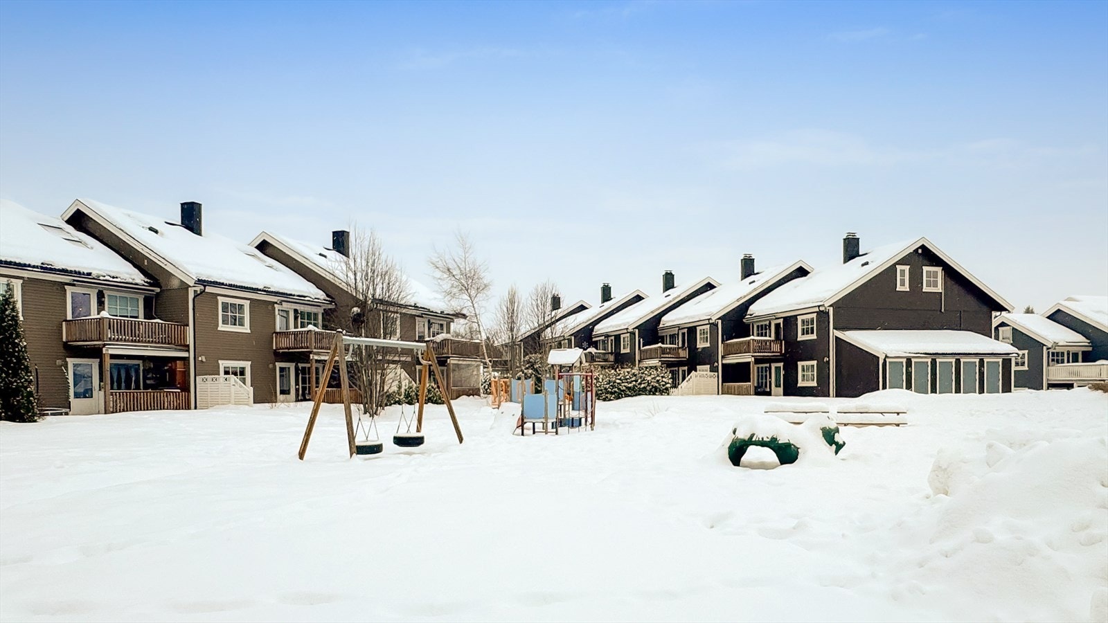 Leiligheten er presentert av Lars Christian Holm i EiendomsMegler 1. Galleribilde