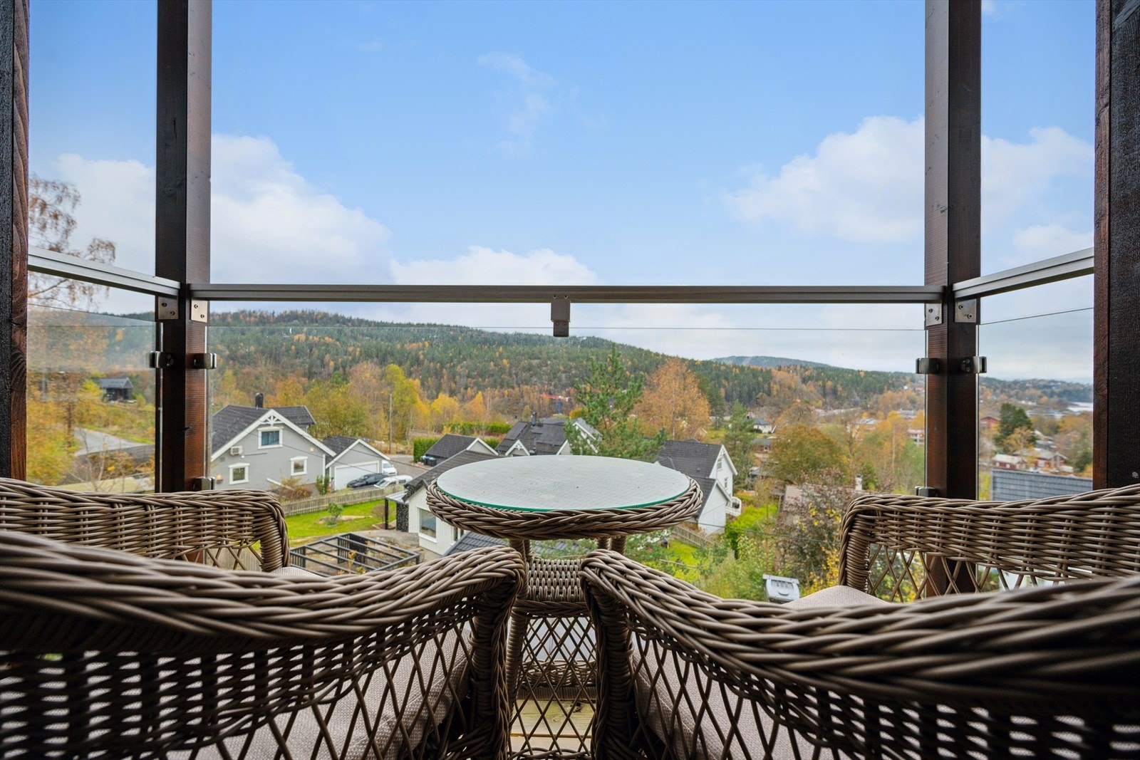 Gjellerumvannet kan også sees fra balkongen. Galleribilde