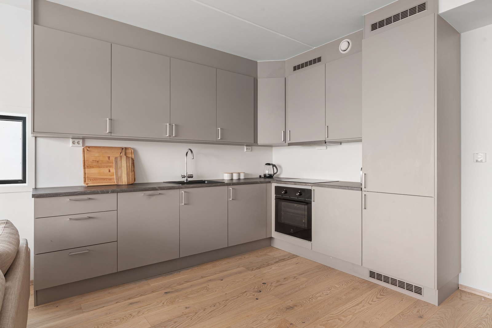 Kjøkkenet er fra kvalitetsleverandøren Nova.