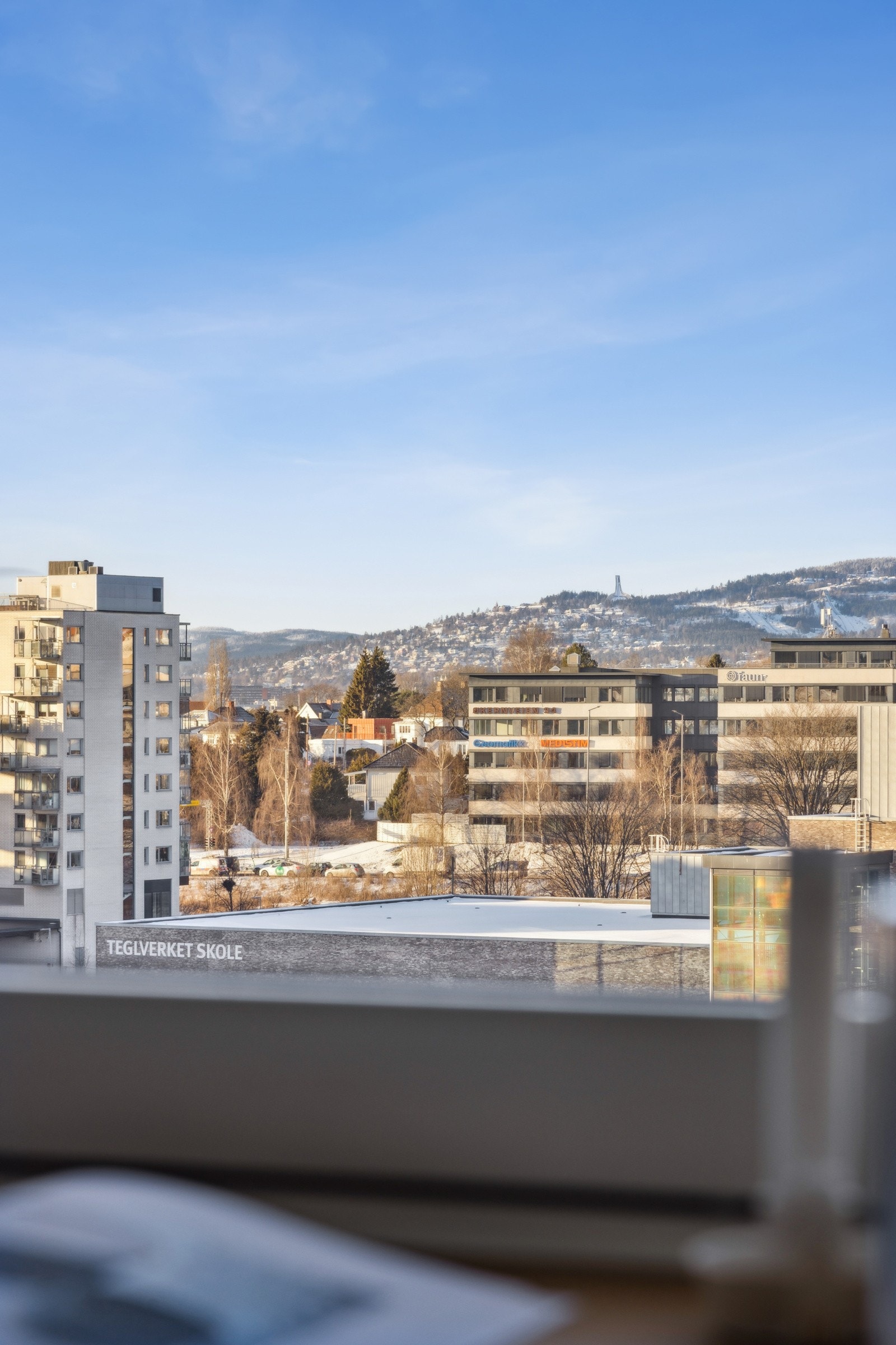 Du ser langt fra leiligheten Galleribilde