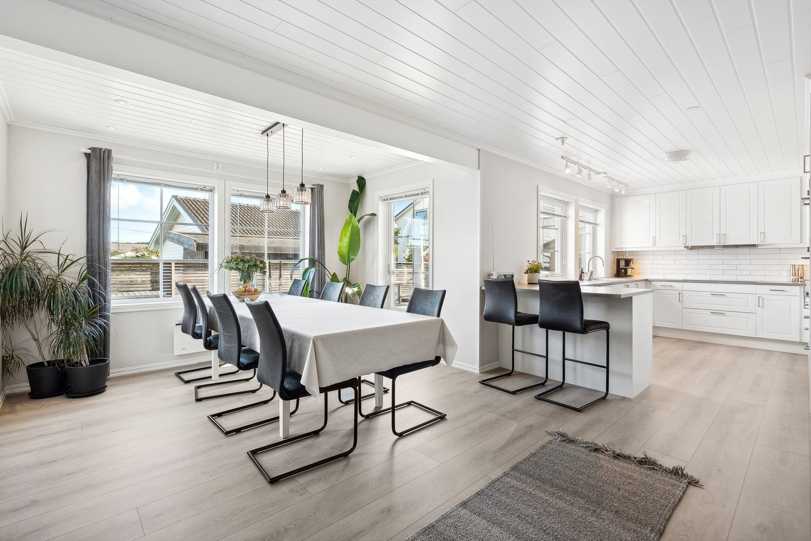 DNB Eiendom v/ Julie Kihle Kristiansen har gleden av å presentere Semsbyveien 73C! Galleribilde