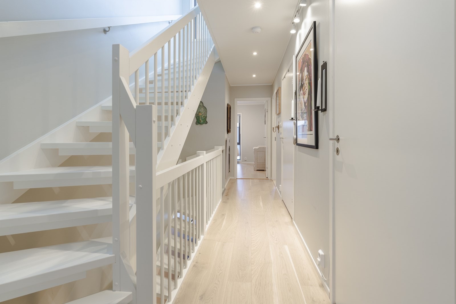 Boligen går over 3.etasjer Galleribilde