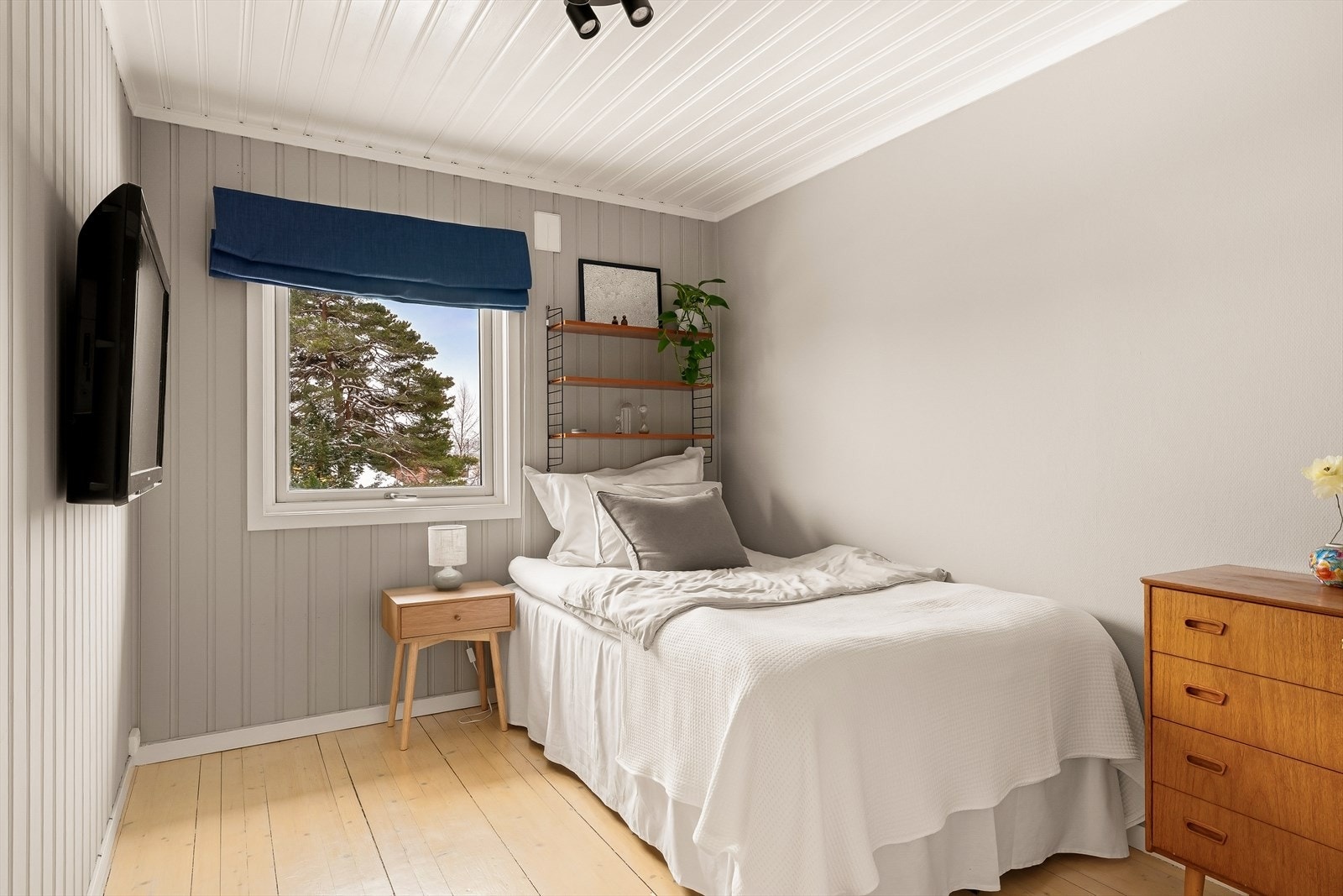 Boligen har 3 soverom i 2.etg. Galleribilde