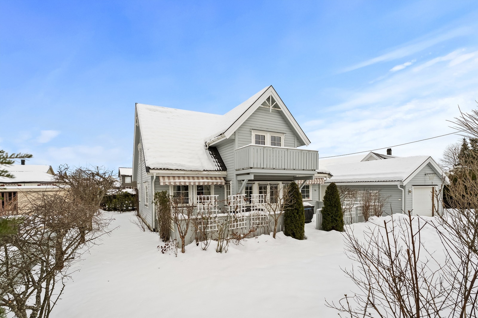 Velkommen til Furuholtvegen 6B - En koselig eiendom med god plass på uteområdet. Galleribilde