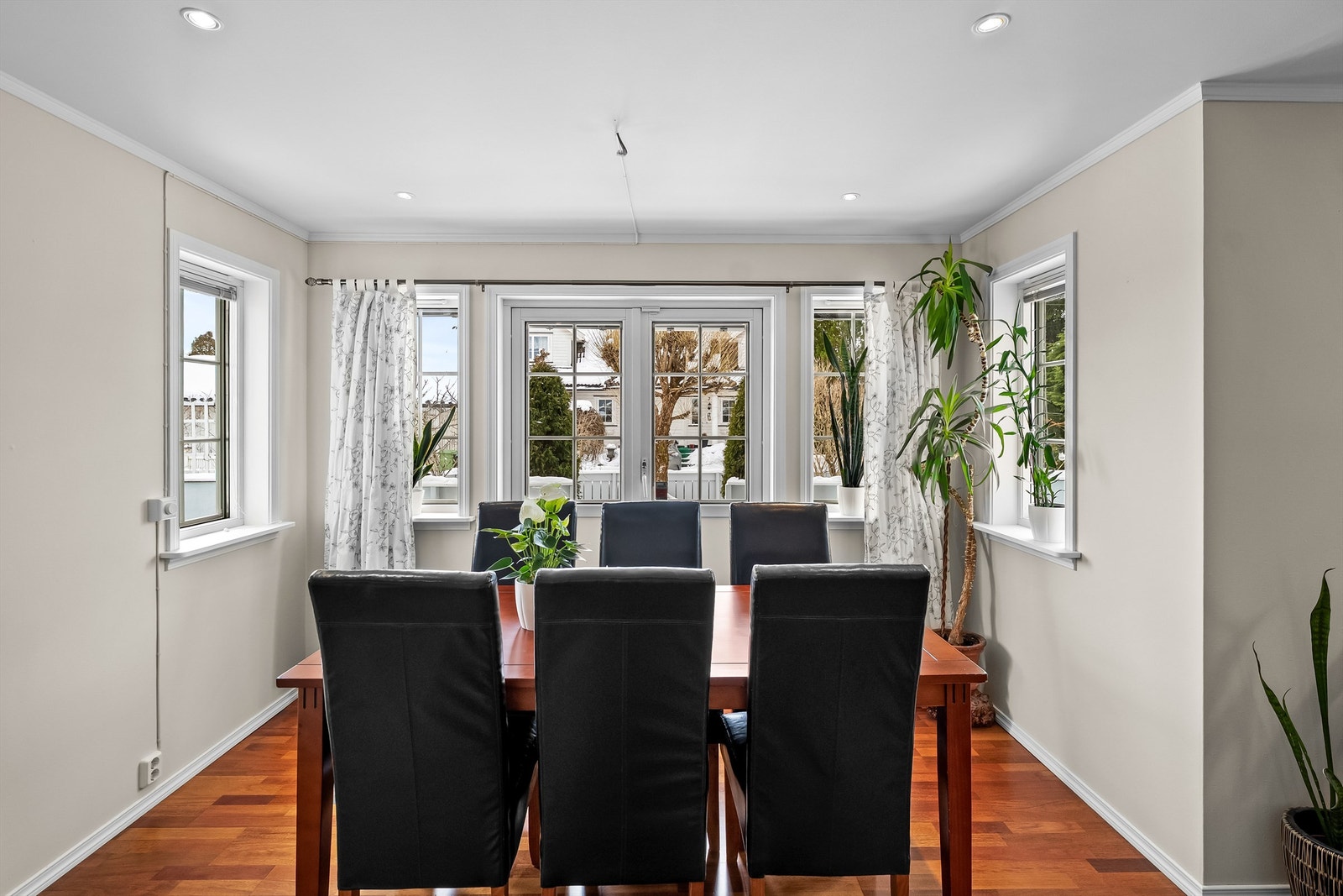 En hyggelig spiseplass i boligen. Galleribilde