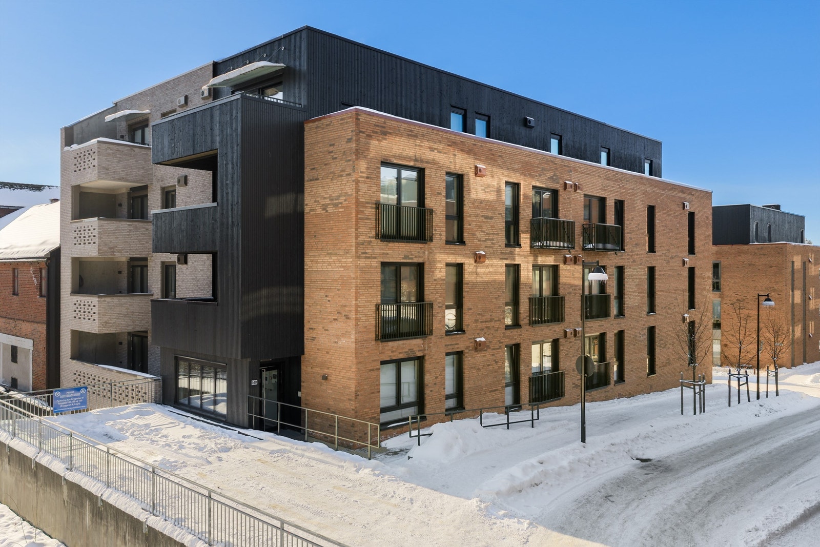 Bryggerigården er en flott fasade som passer godt inn i omgivelsene. Galleribilde