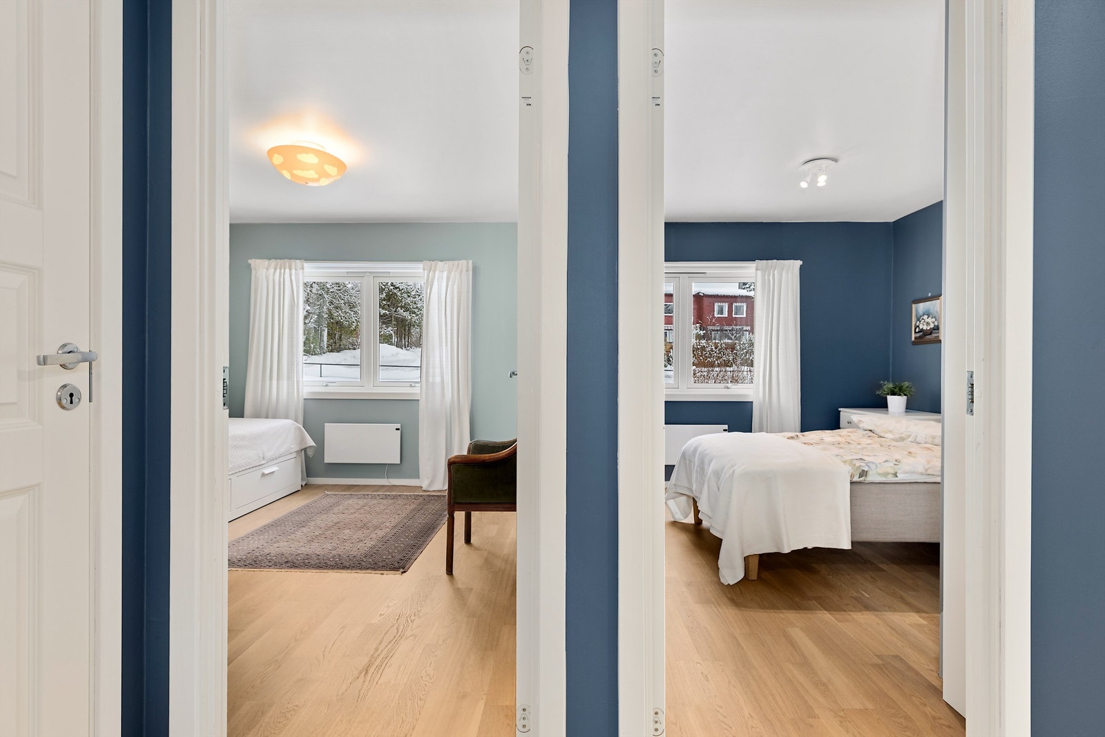 Soverommene ligger adskilt fra oppholdsrommene. Galleribilde