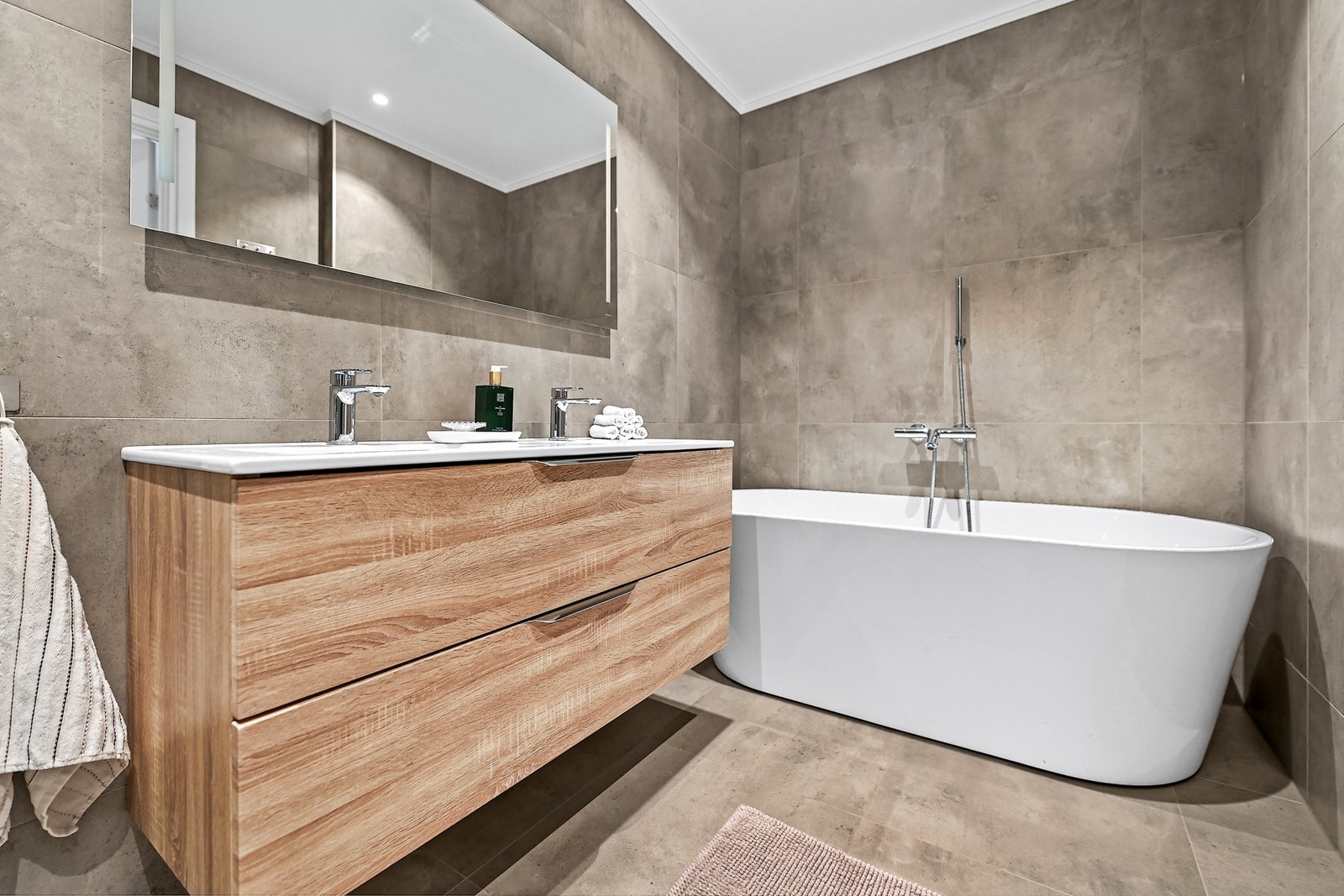 60x60 fliser på gulv og vegg Galleribilde