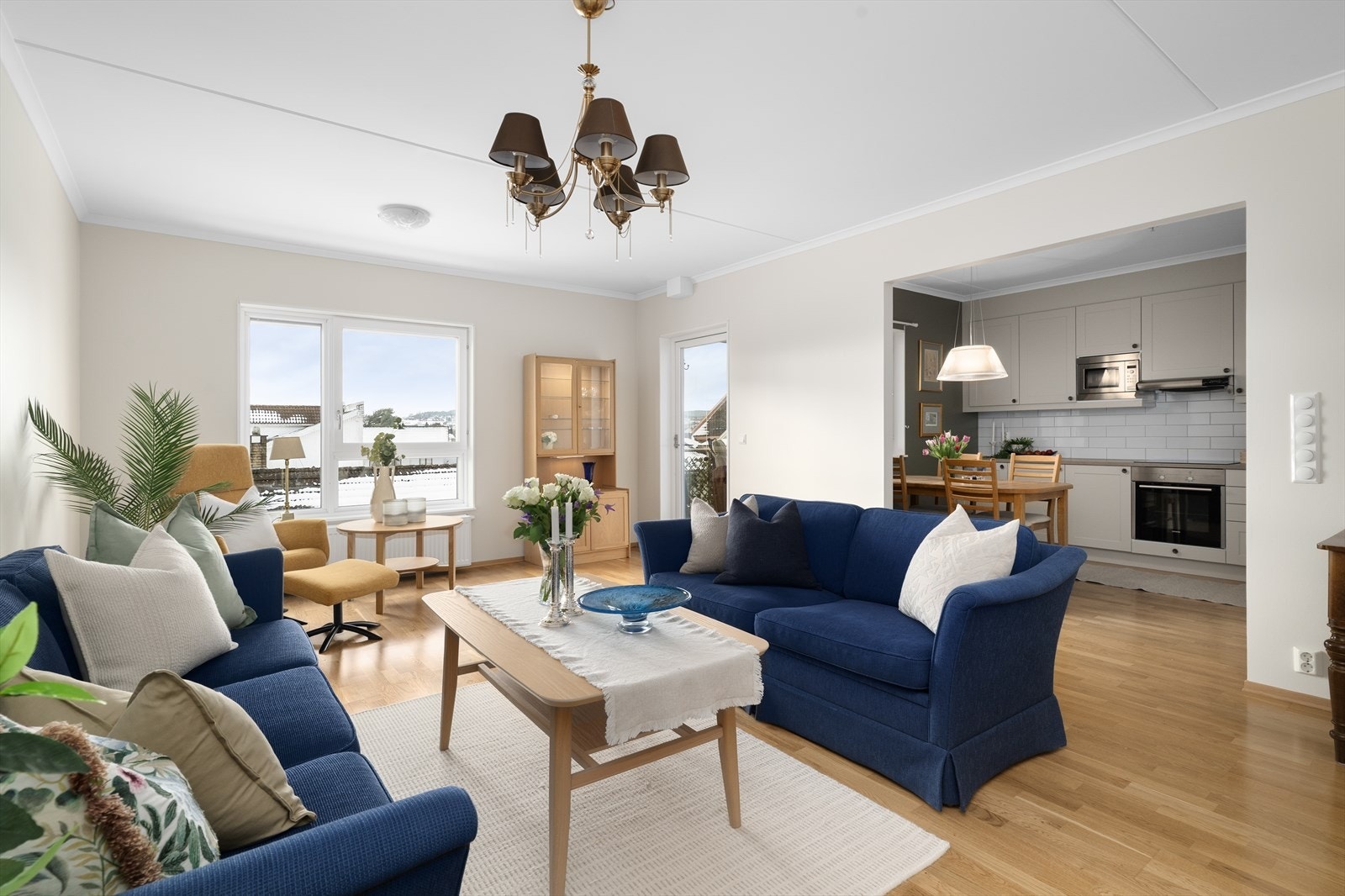 EiendomsMegler1 v/Hanne Holmberg presenterer Schweigaardstun 5 - Innbydende og lys 3-roms fra 2015, med attraktiv beliggenhet i populære Schweigaardstun!
Foto: Inbovi. Galleribilde