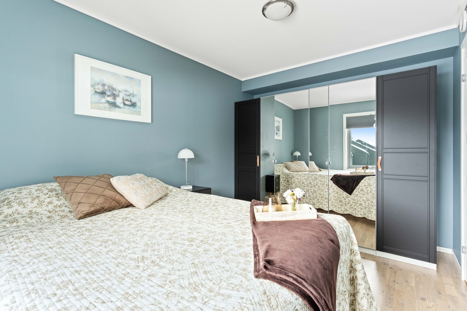 God plass til garderobe. Galleribilde