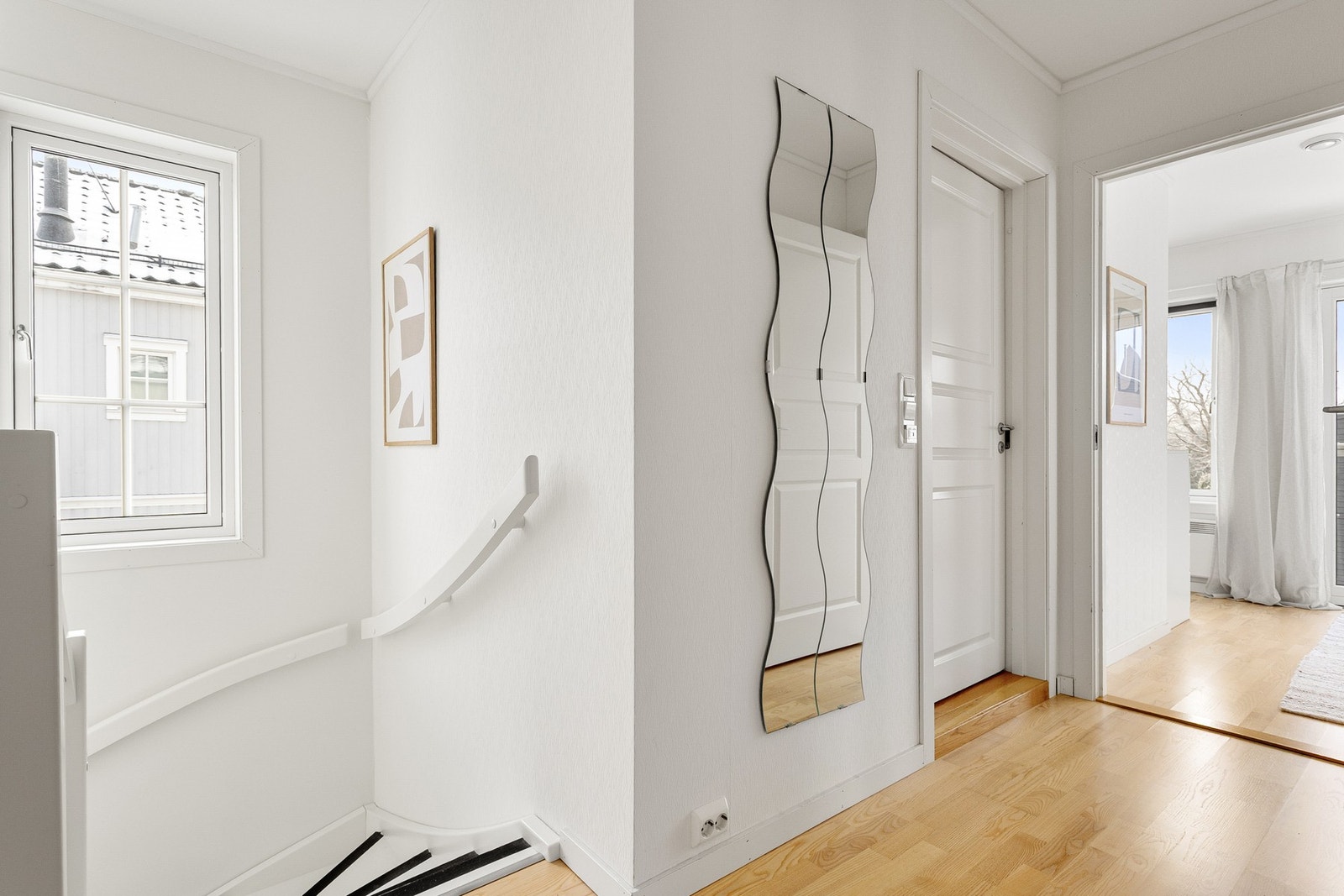 Her ligger alle soverommene praktisk plassert. Galleribilde