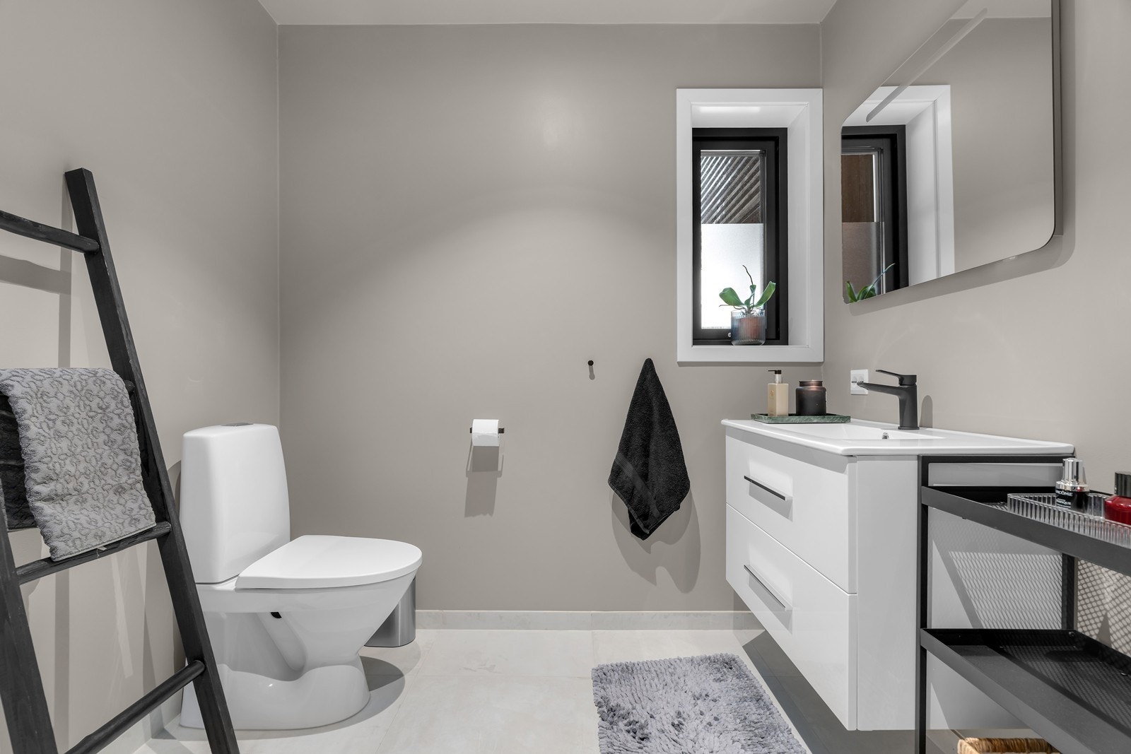 Bad i 1. etasje Galleribilde