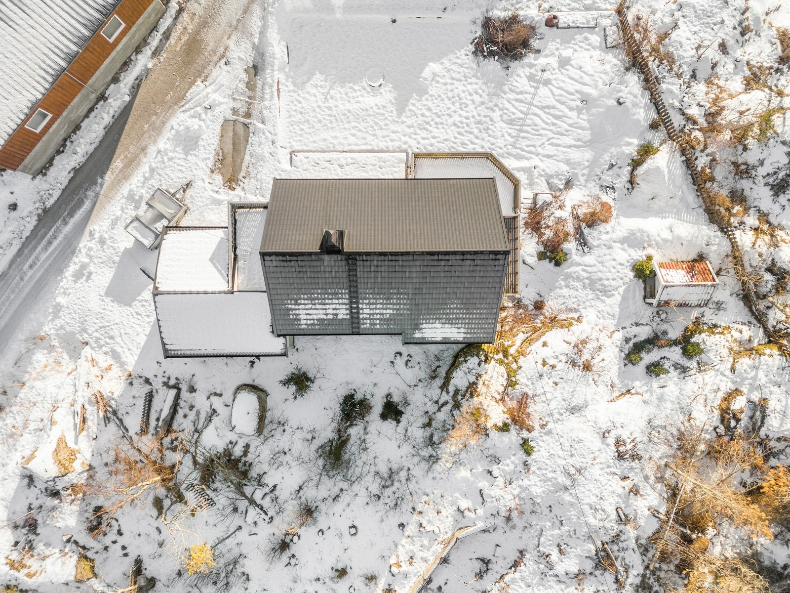 Tomta er på hele 917 kvm. Galleribilde