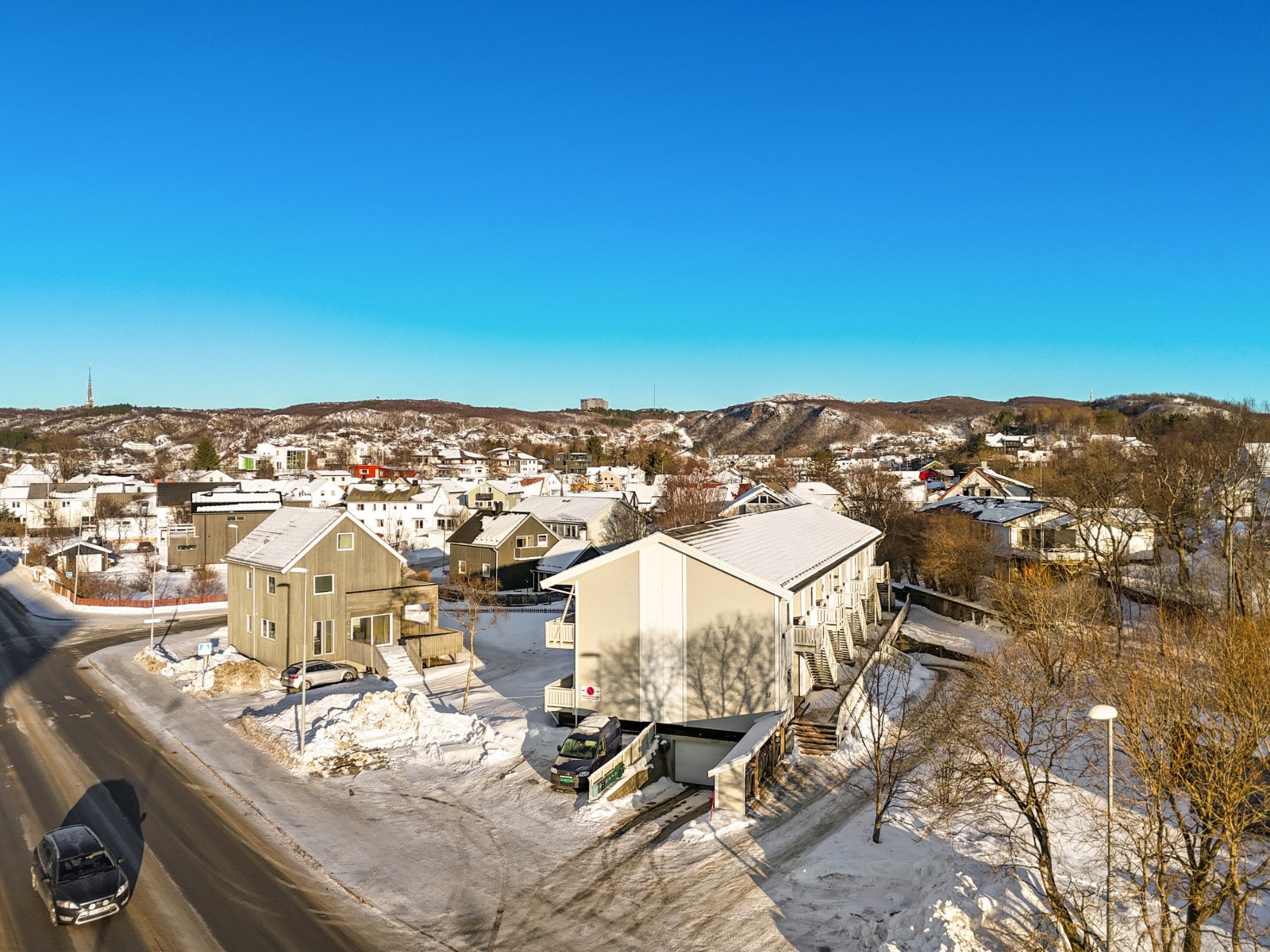 For den turglade byr nærområdet på flotte rekreasjonsmuligheter året rundt. Rønvikjordene, Bodøelv og Maskinisten ligger like i nærheten, med et variert tilbud av turstier, lysløype og fine områder for både små og store - sommer som vinter. Galleribilde