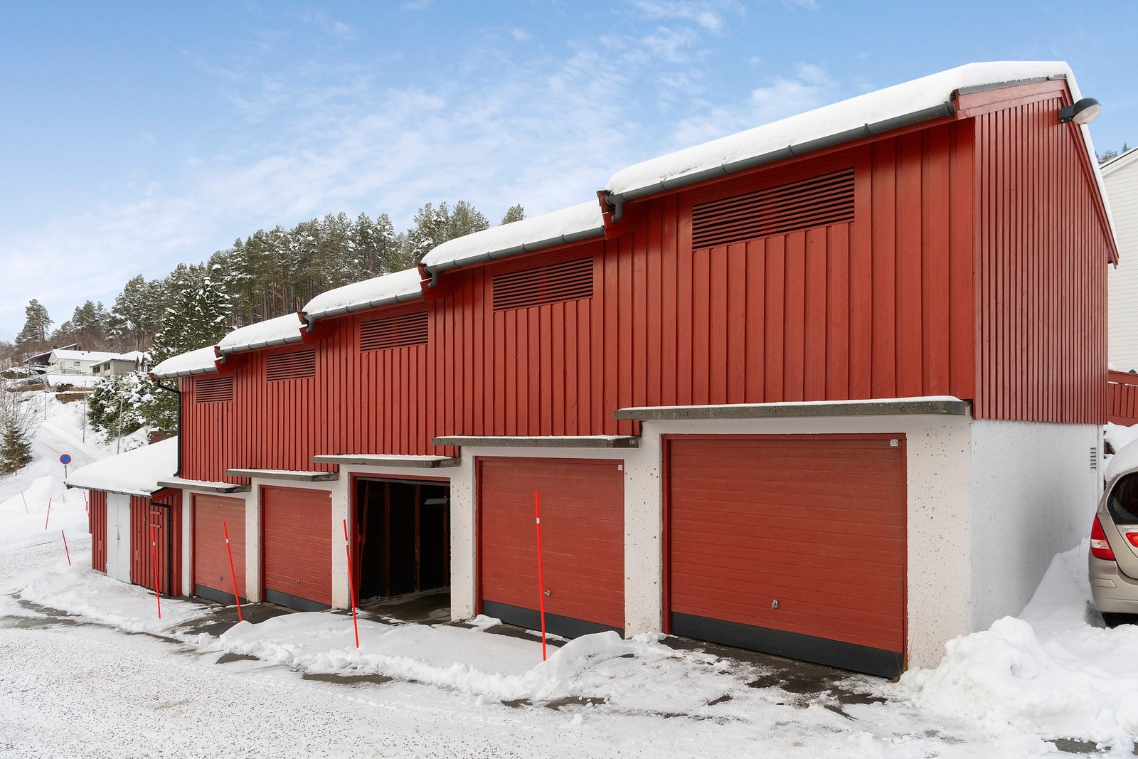 Andelen disponerer en garasje (nr. 33) på 16 kvm Galleribilde