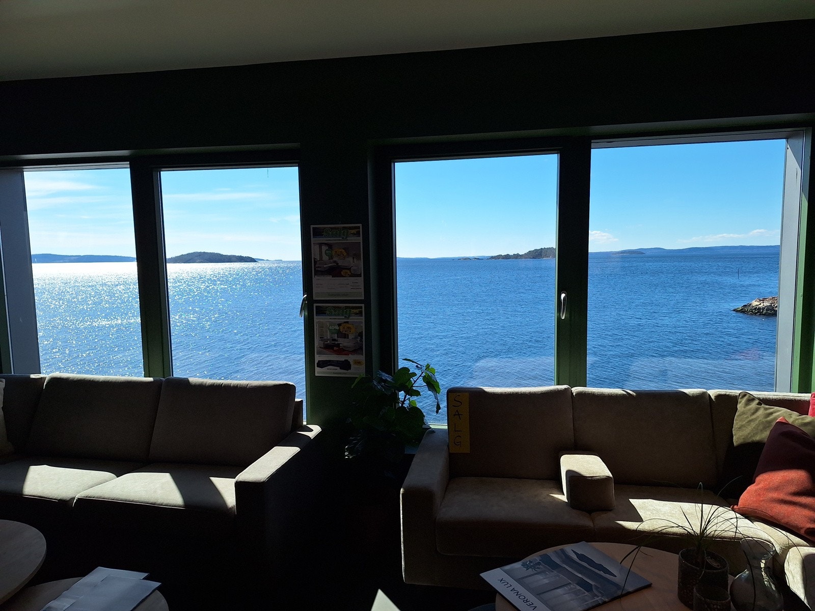 Bilder fra møbelbutikken Galleribilde