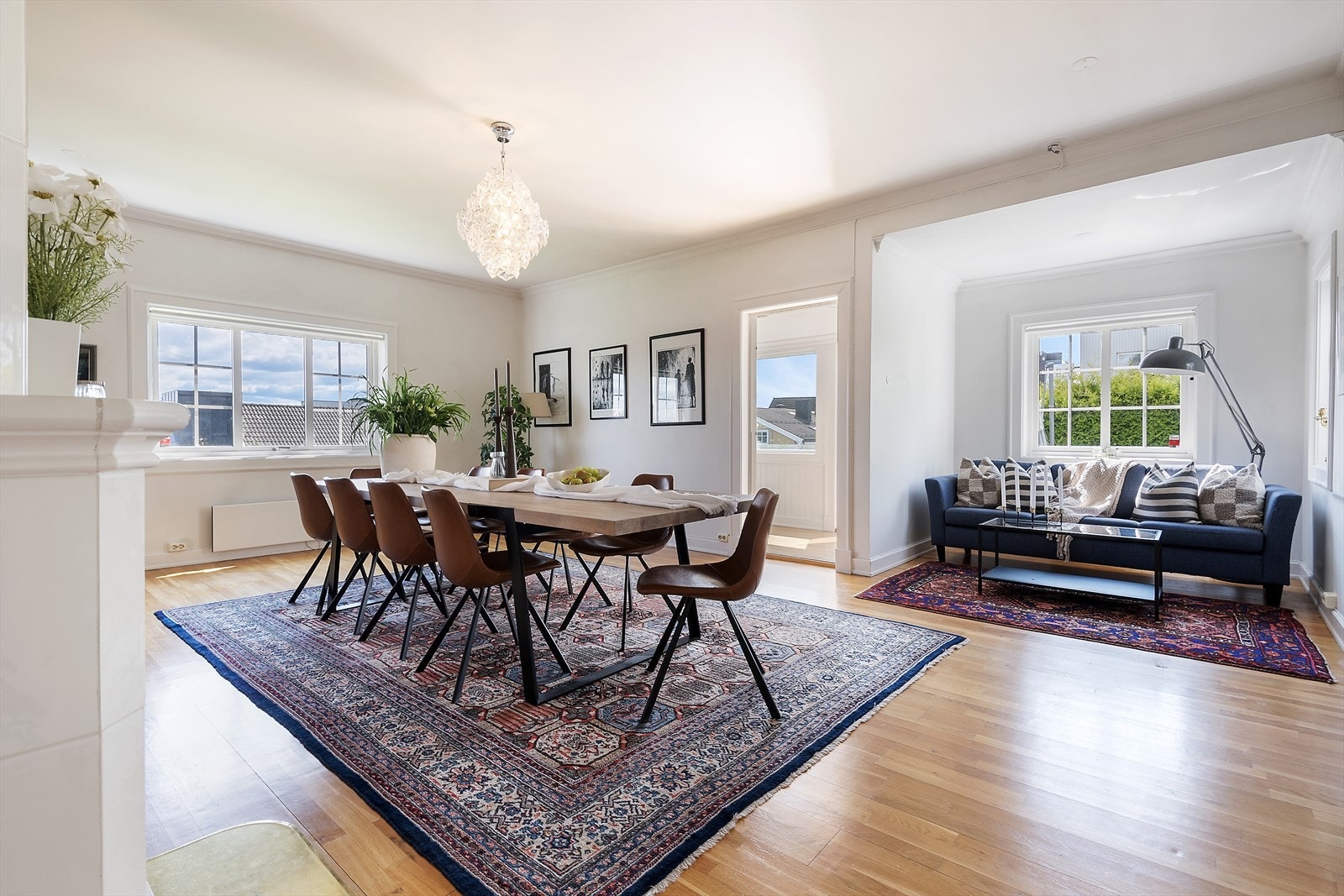 Plass til koselig sofakrok. Galleribilde