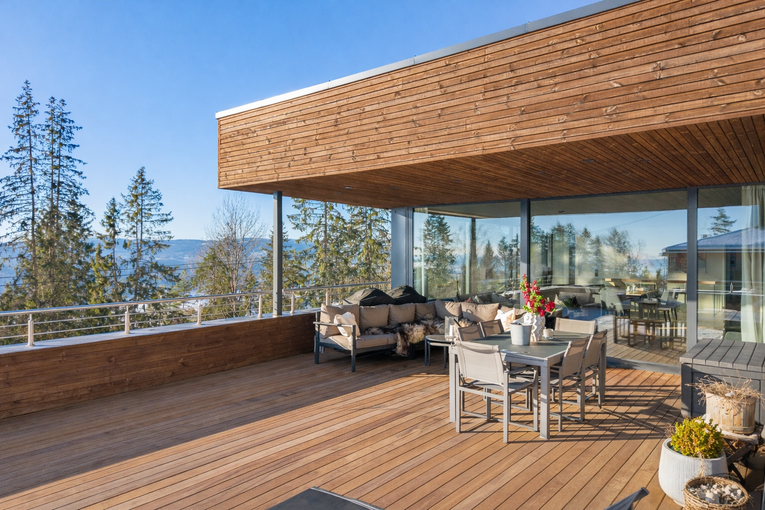 Herlig og solrik terrasse på 49 kvm Galleribilde