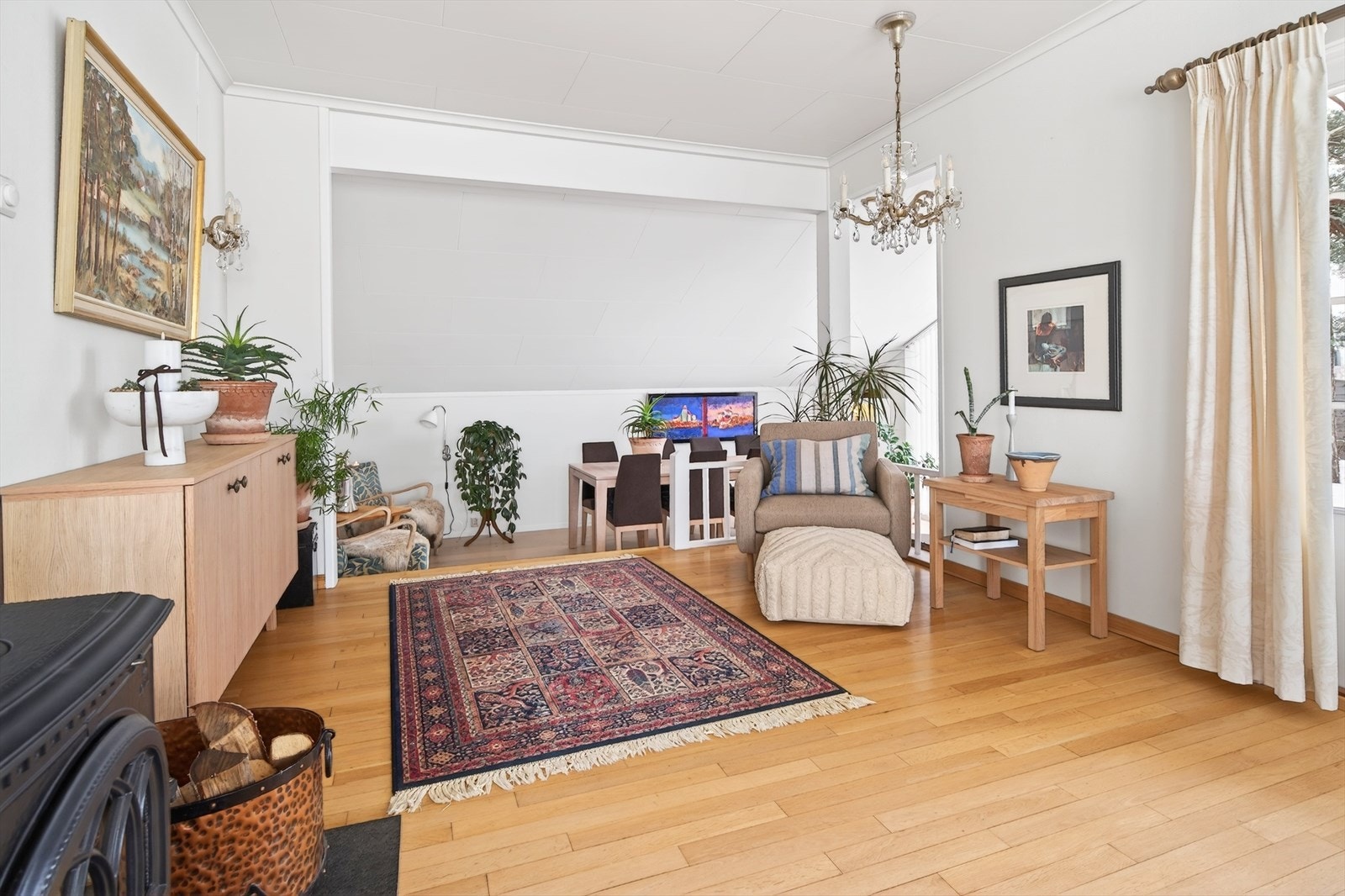 Jøtul peisovn gir god varme Galleribilde