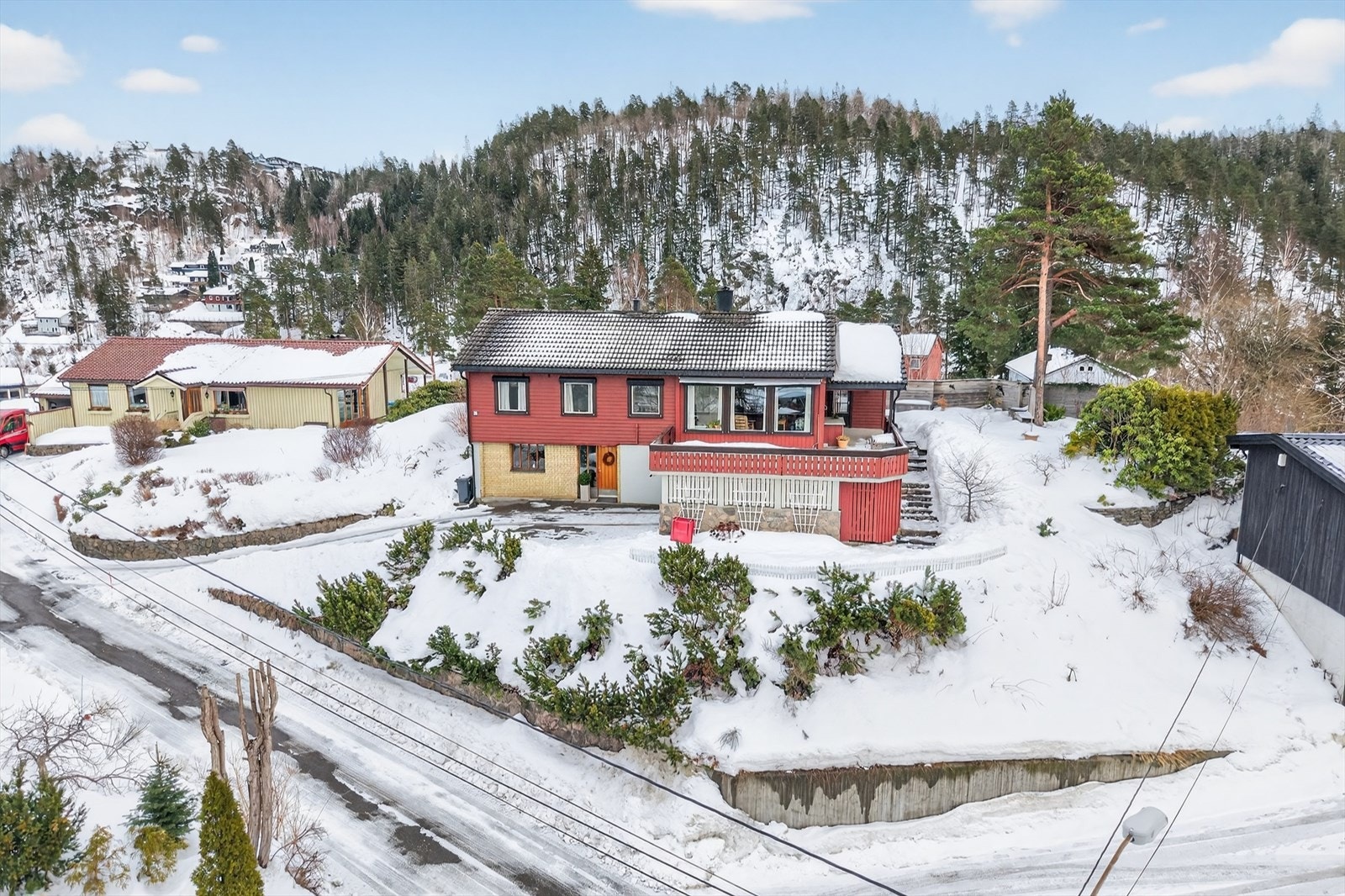 Luftig beliggenhet i øvre del av Brandabakken Galleribilde