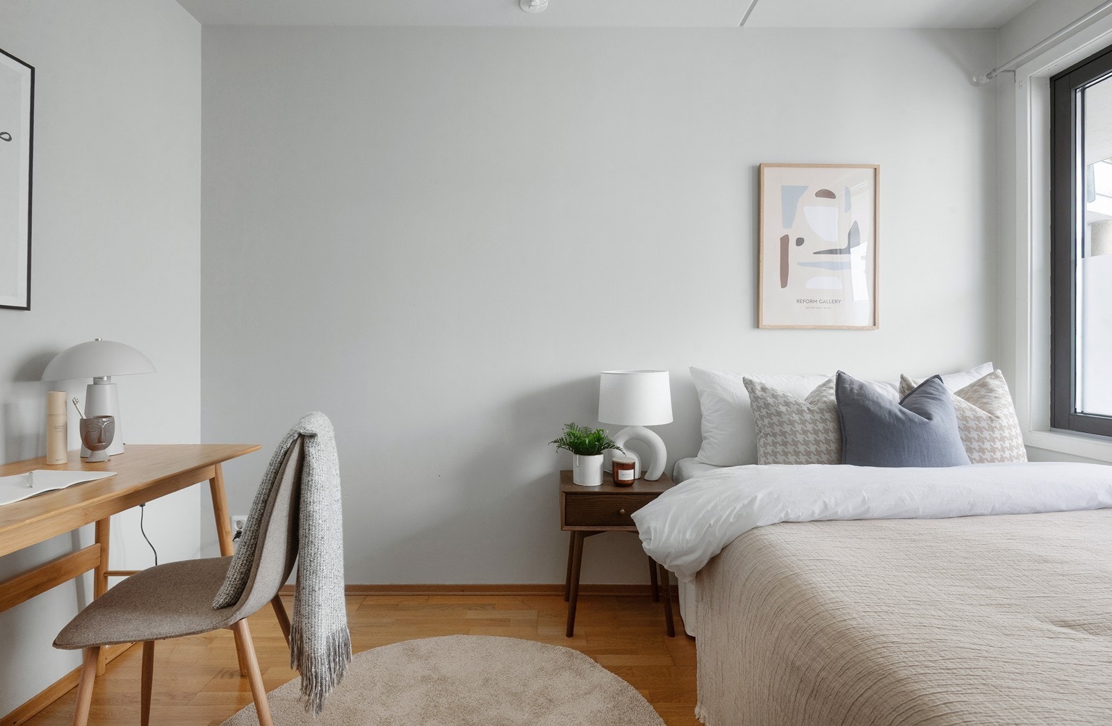 Soverommet kan fint romme et skrivebord og annet ønsket møblement. Galleribilde