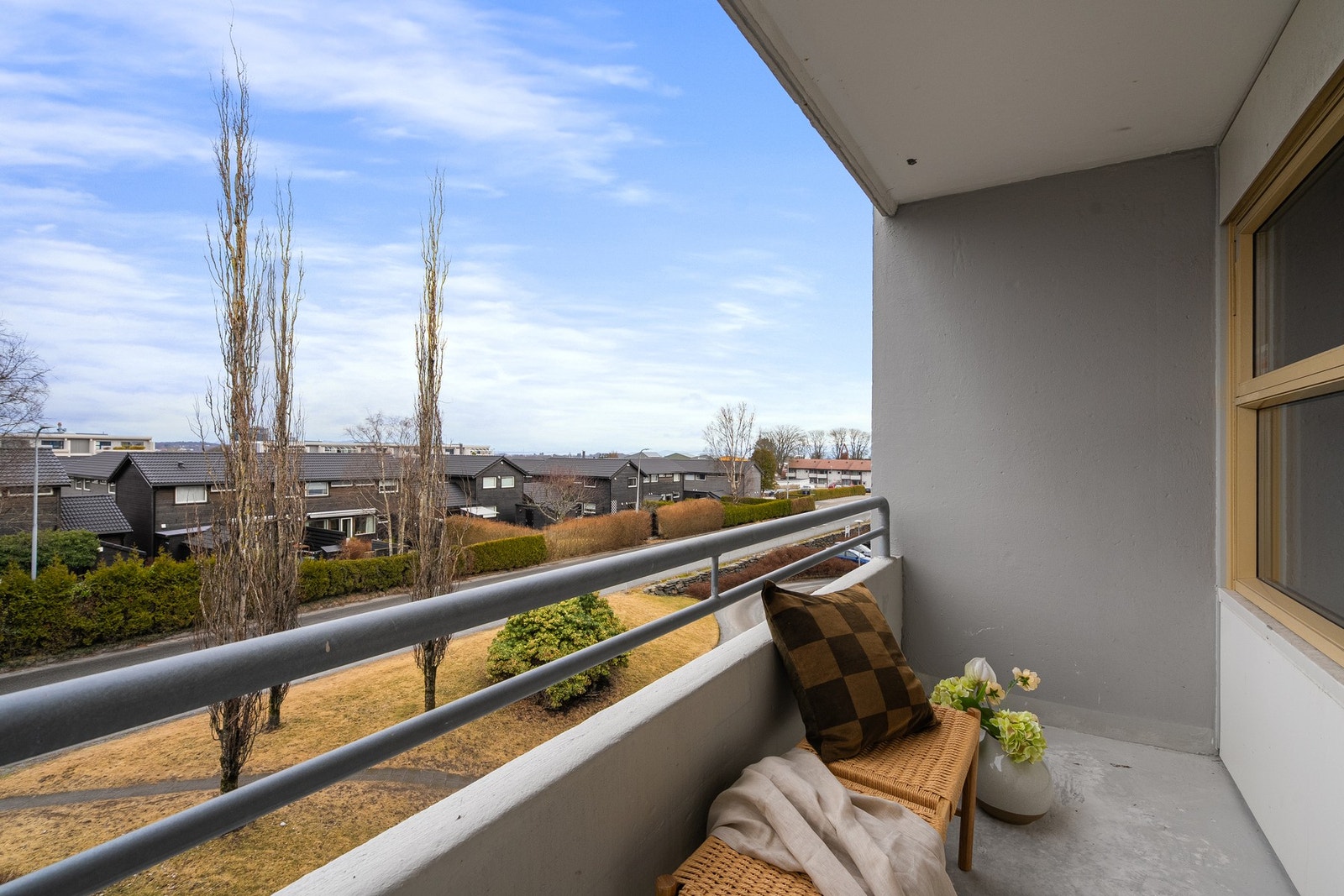 Den andre balkongen har utgang fra kjøkkenet. Galleribilde