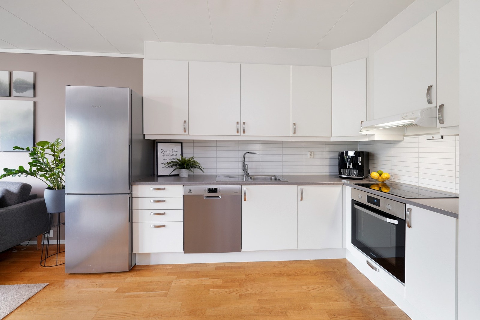 Alle hvitevarer medfølger handelen Galleribilde