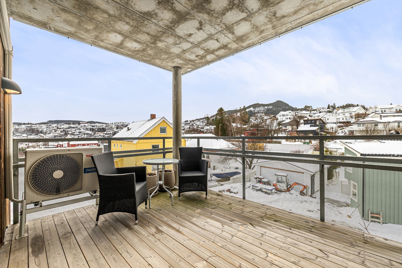 Leiligheten har to balkonger. Galleribilde