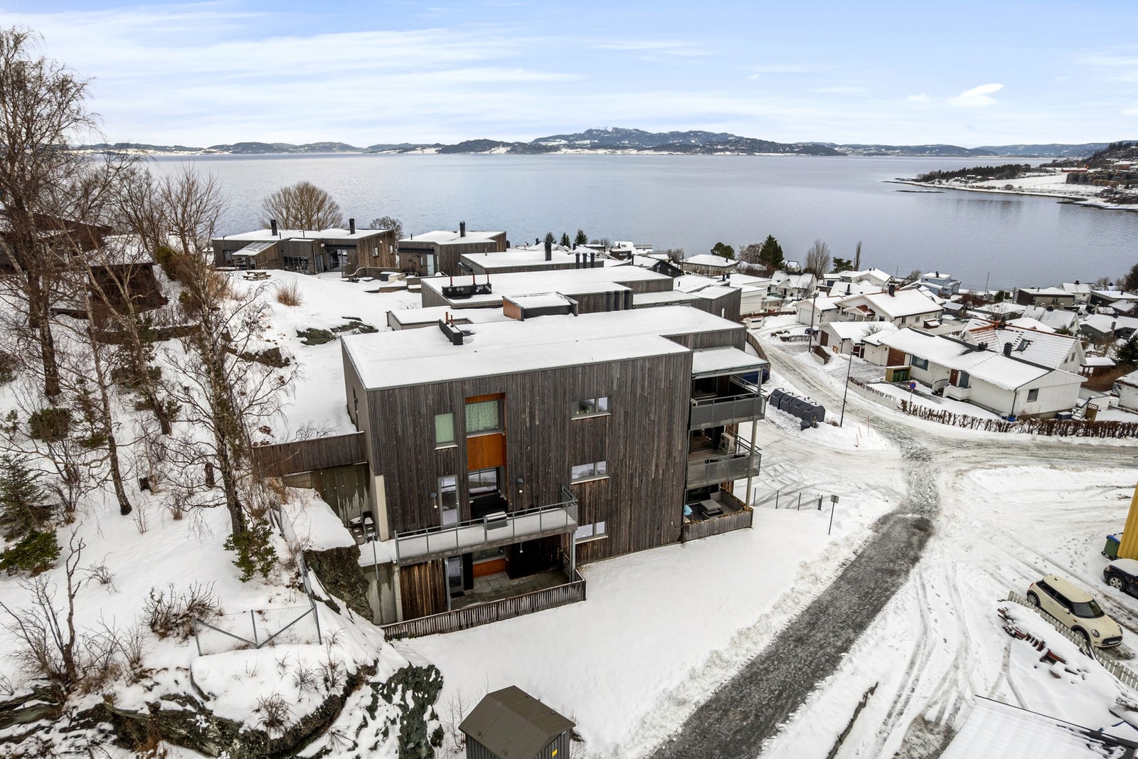 Flott beliggenhet i et veletablert boområde. Galleribilde