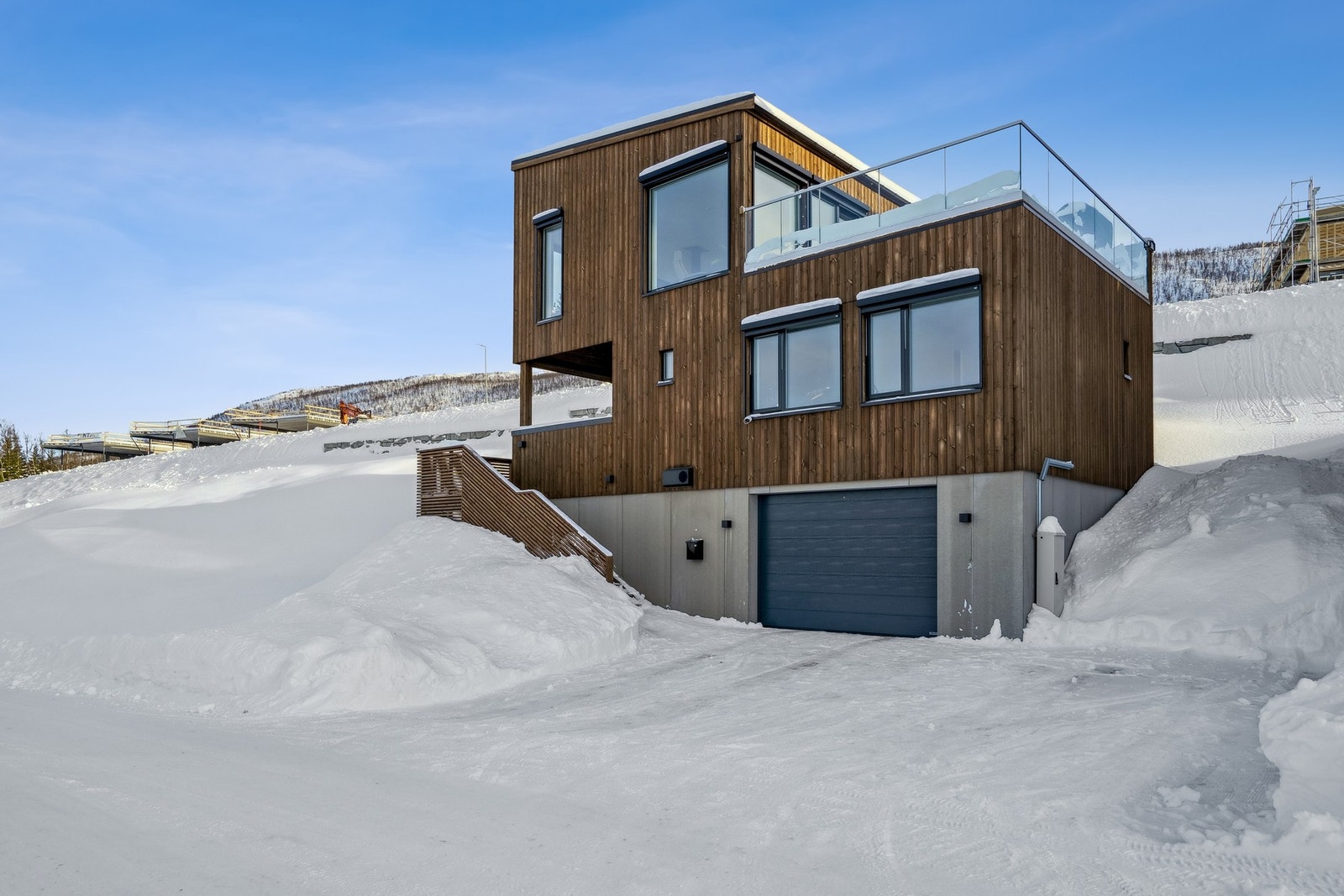 Velkommen til Skjelnansvingen 76- her presentert av EiendomsMegler1 Rødbanken v/Terje Opland. Galleribilde