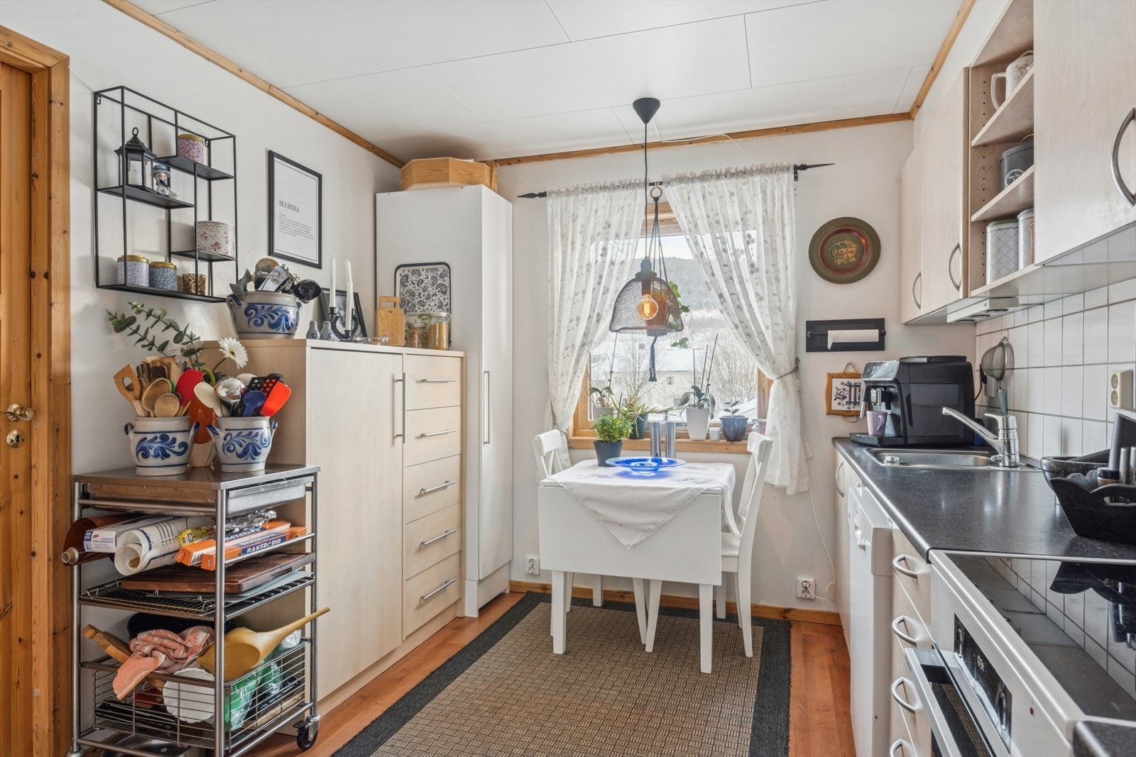 Kjøkken i sek. 2 Galleribilde