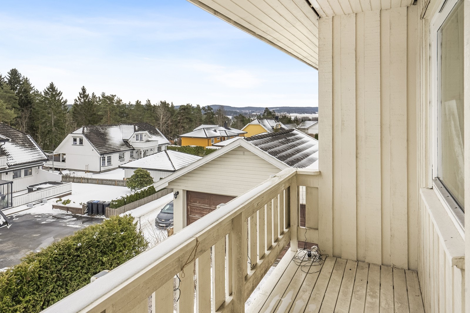 Fra luftebalkongen er det utsikt over nabolaget. Galleribilde