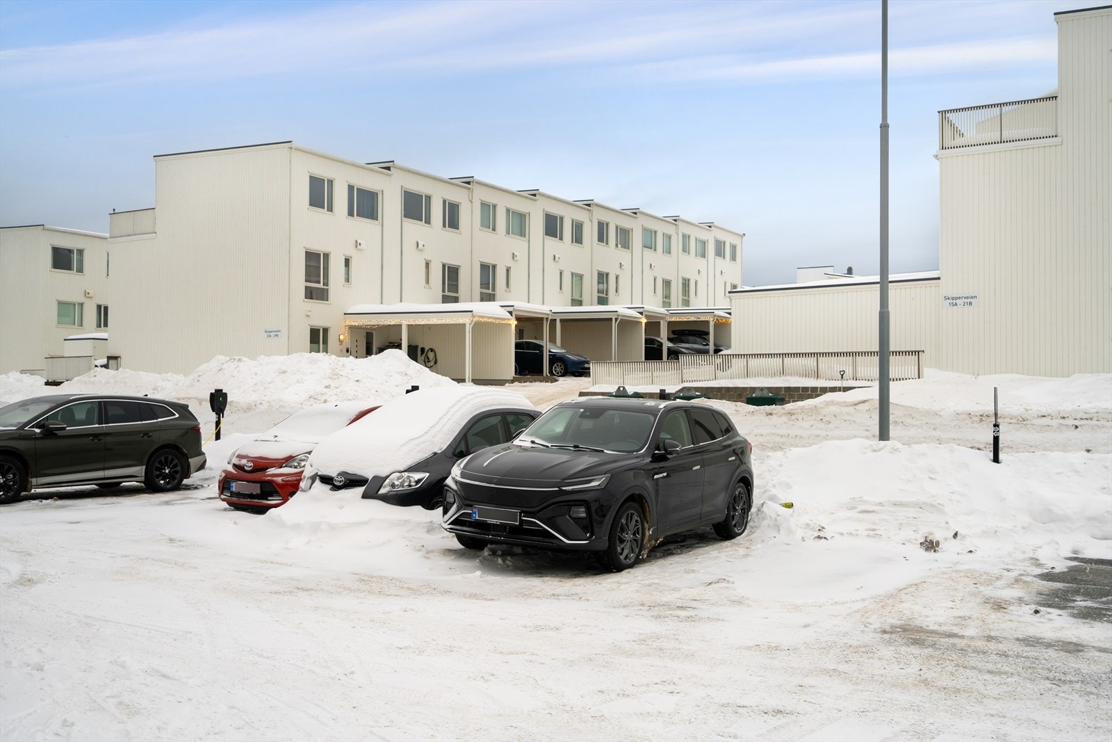 Fast plass, med lader. Galleribilde