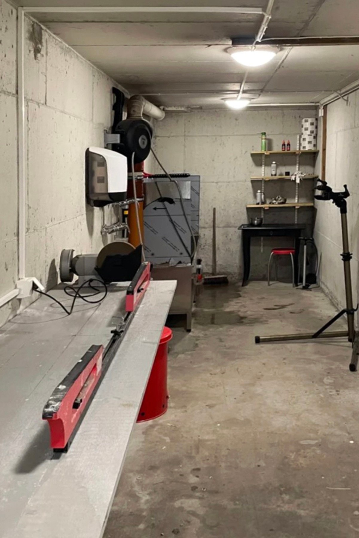 Felles smørebod. Galleribilde