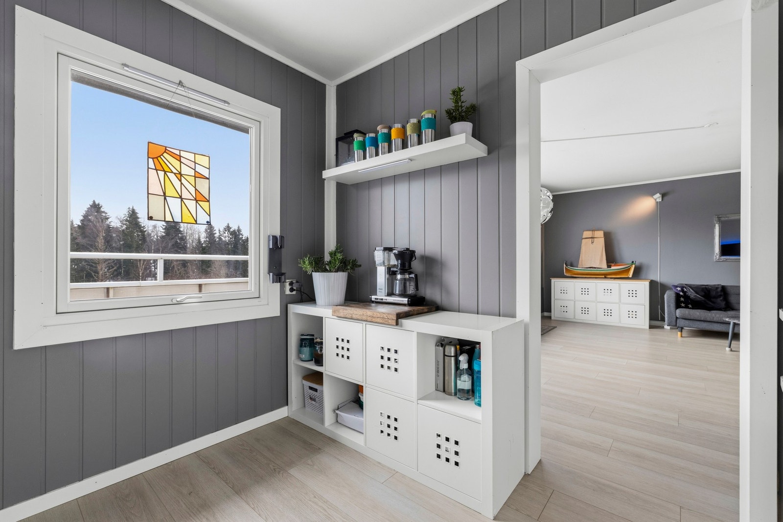 Det er plass til et kjøkkenbord i rommet om man ønsker det. Galleribilde