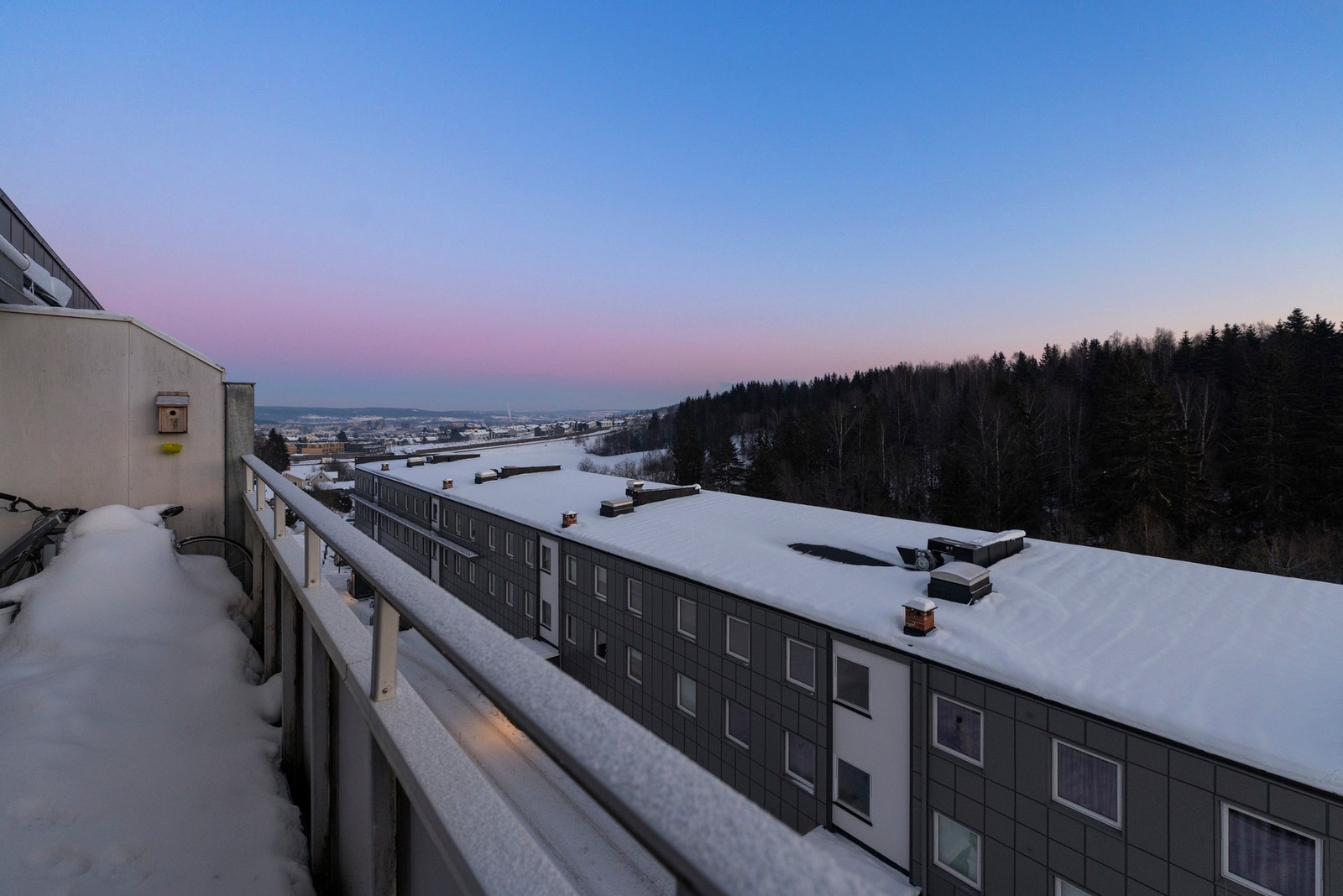 Utsikt balkong kveld. Galleribilde