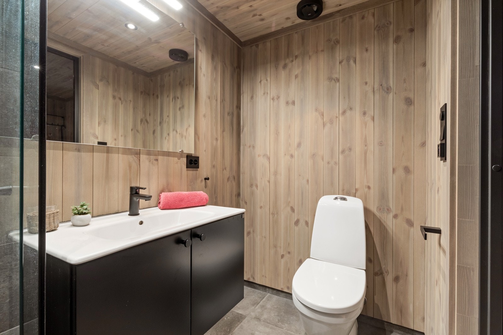 Bad ved inngangsparti. Galleribilde