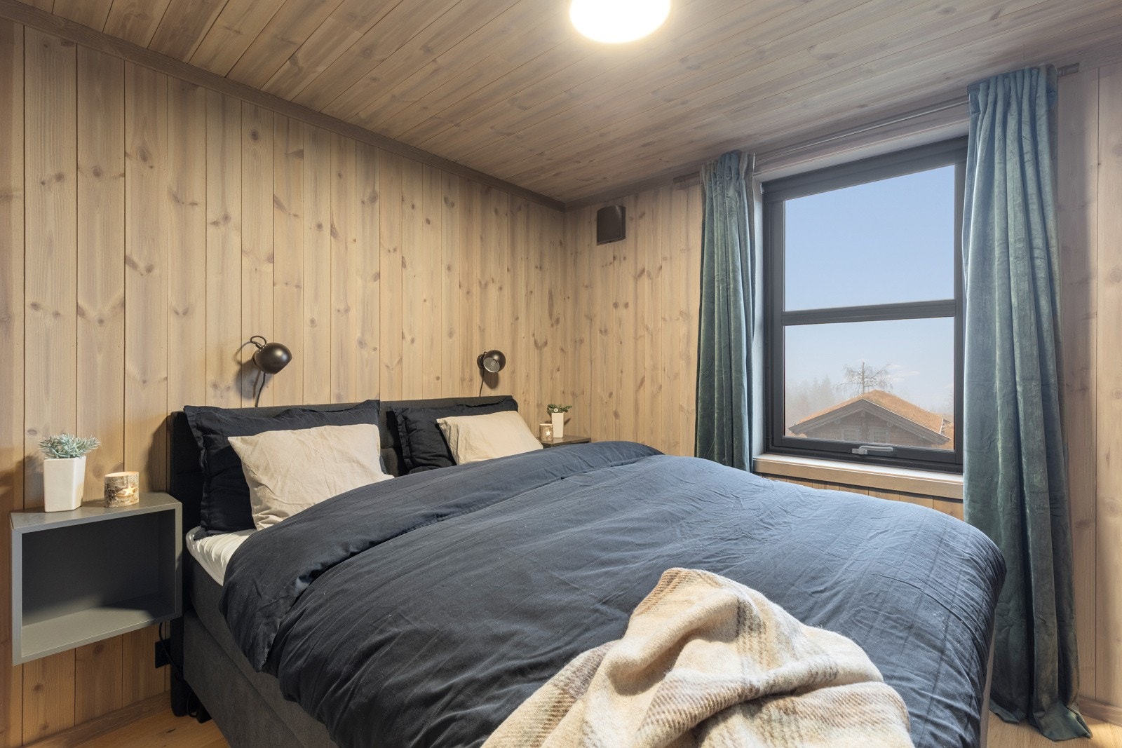 Soverom nr. tre. Galleribilde