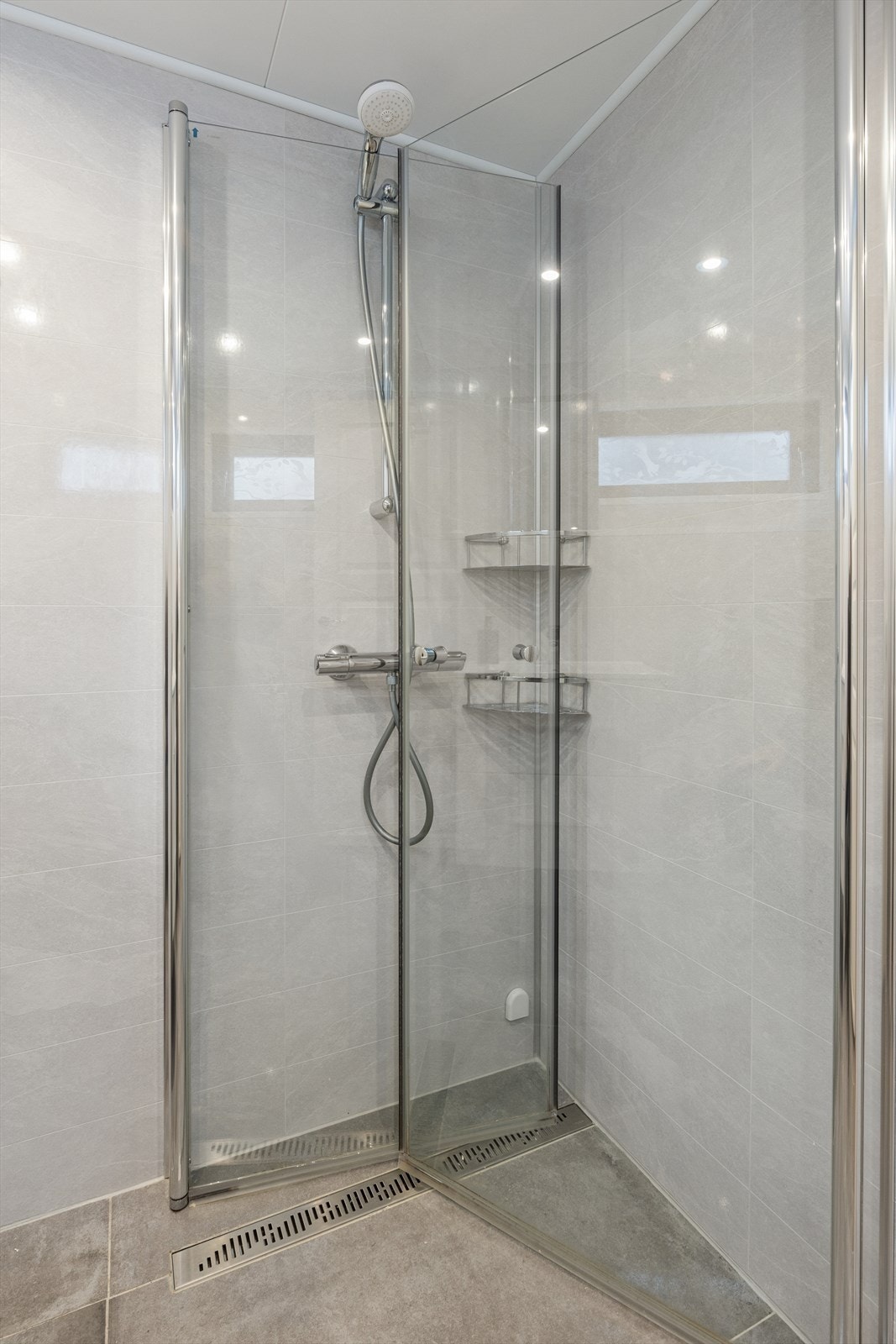 Dusjhjørne bad i u.etg. Galleribilde