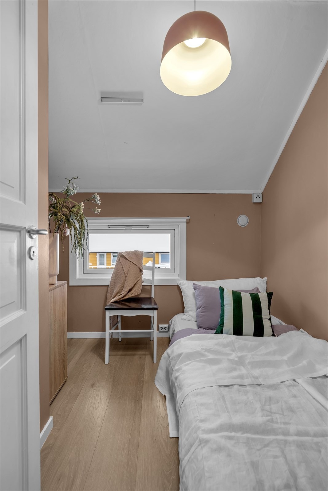 Rom som brukes som soverom i toppetasjen Galleribilde