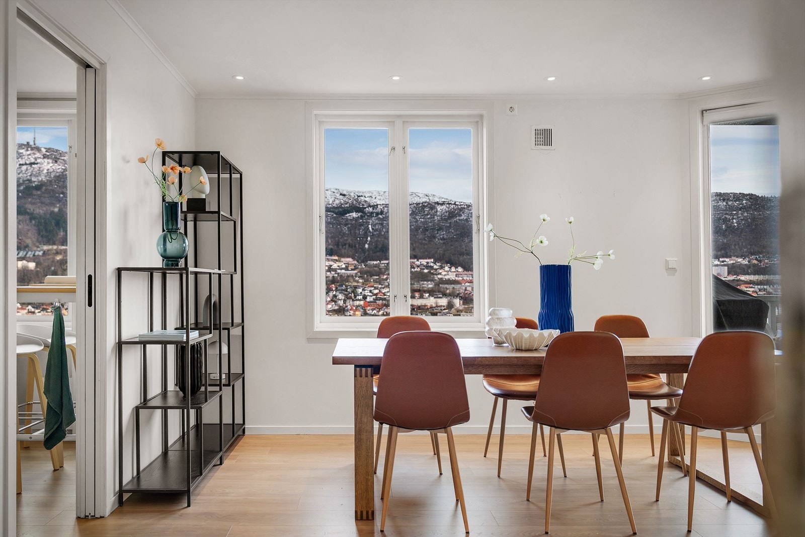 Perfekt for hyggelige sammenkomster og gjester Galleribilde